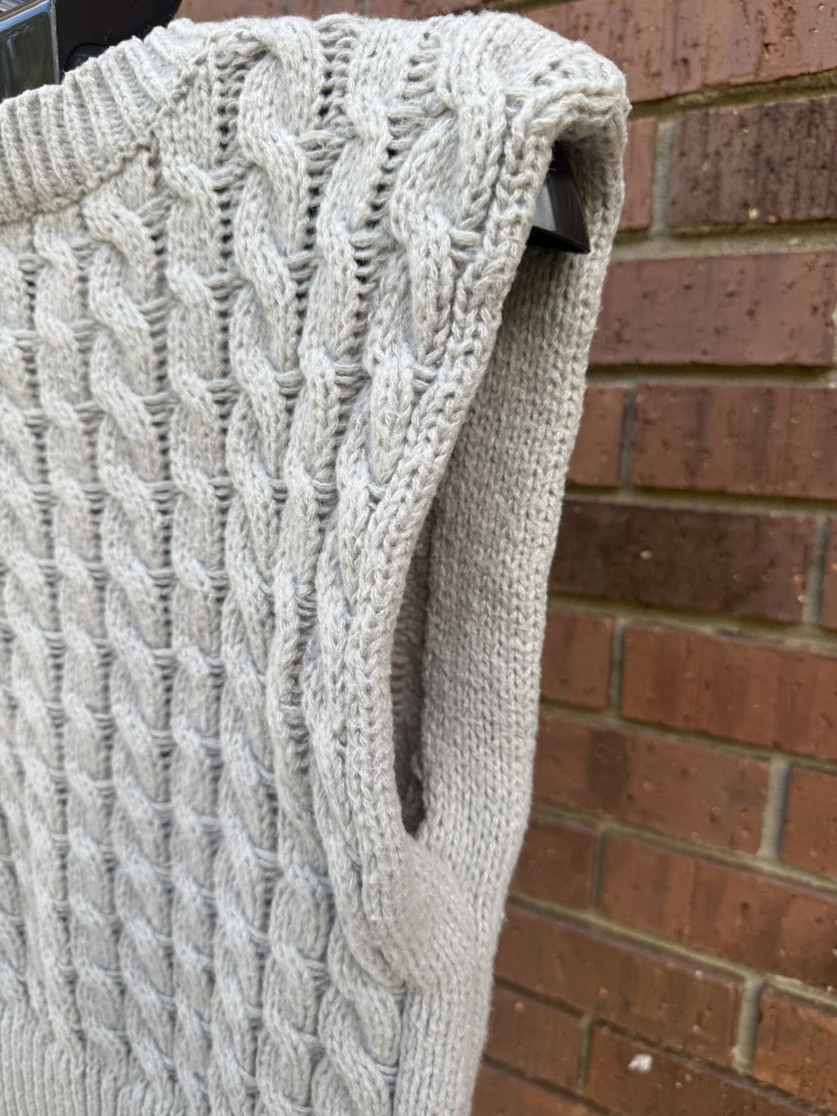 Other Very J Sleeveless Gray Cable Knit Sweater Vest Top Medium Size M / US 6-8 / IT 42-44 - 5 Thumbnail