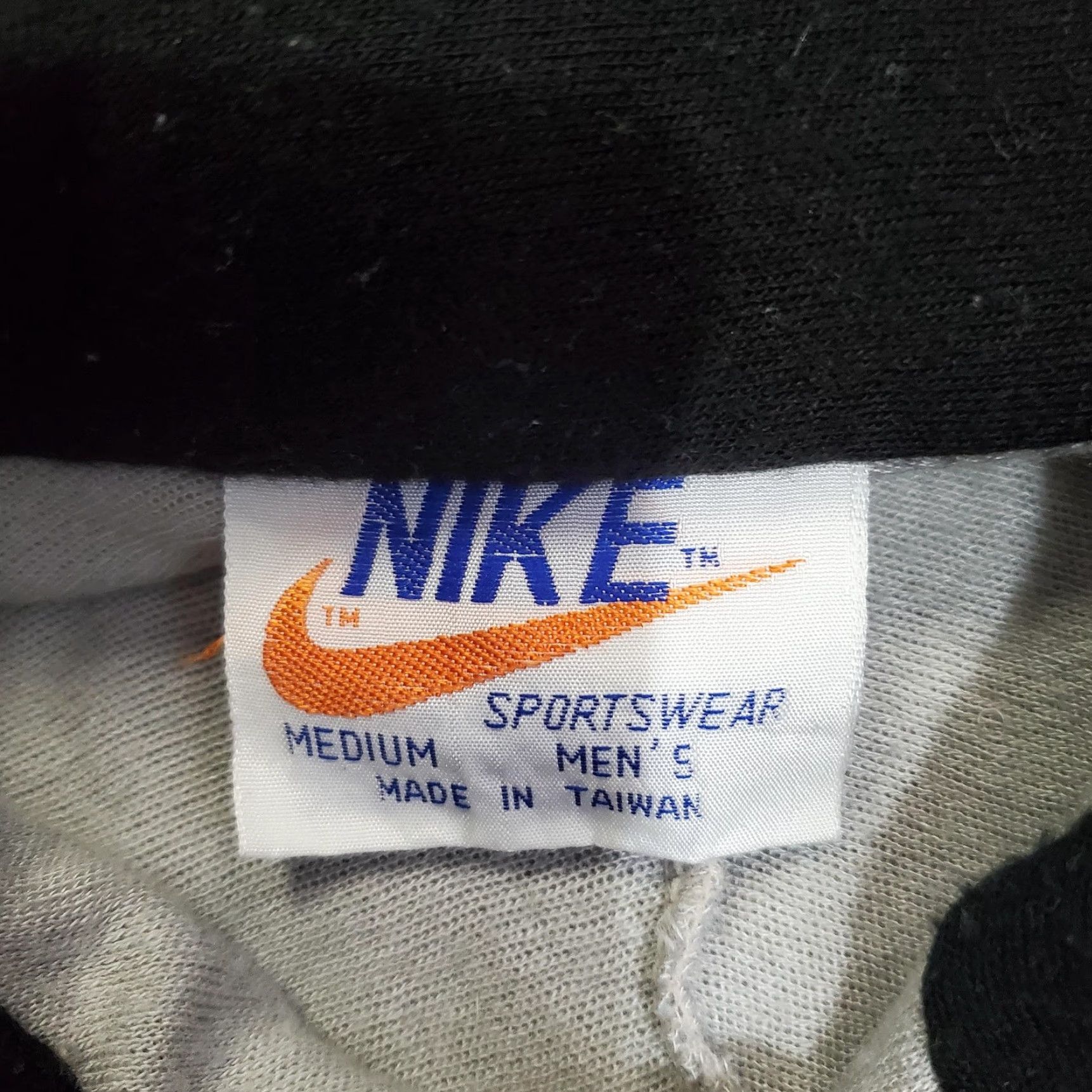 Nike VINTAGE Nike Jacket Mens Medium Black Gray Full Zip Mock Neck Swoosh Logo 90s Size US M / EU 48-50 / 2 - 5 Thumbnail