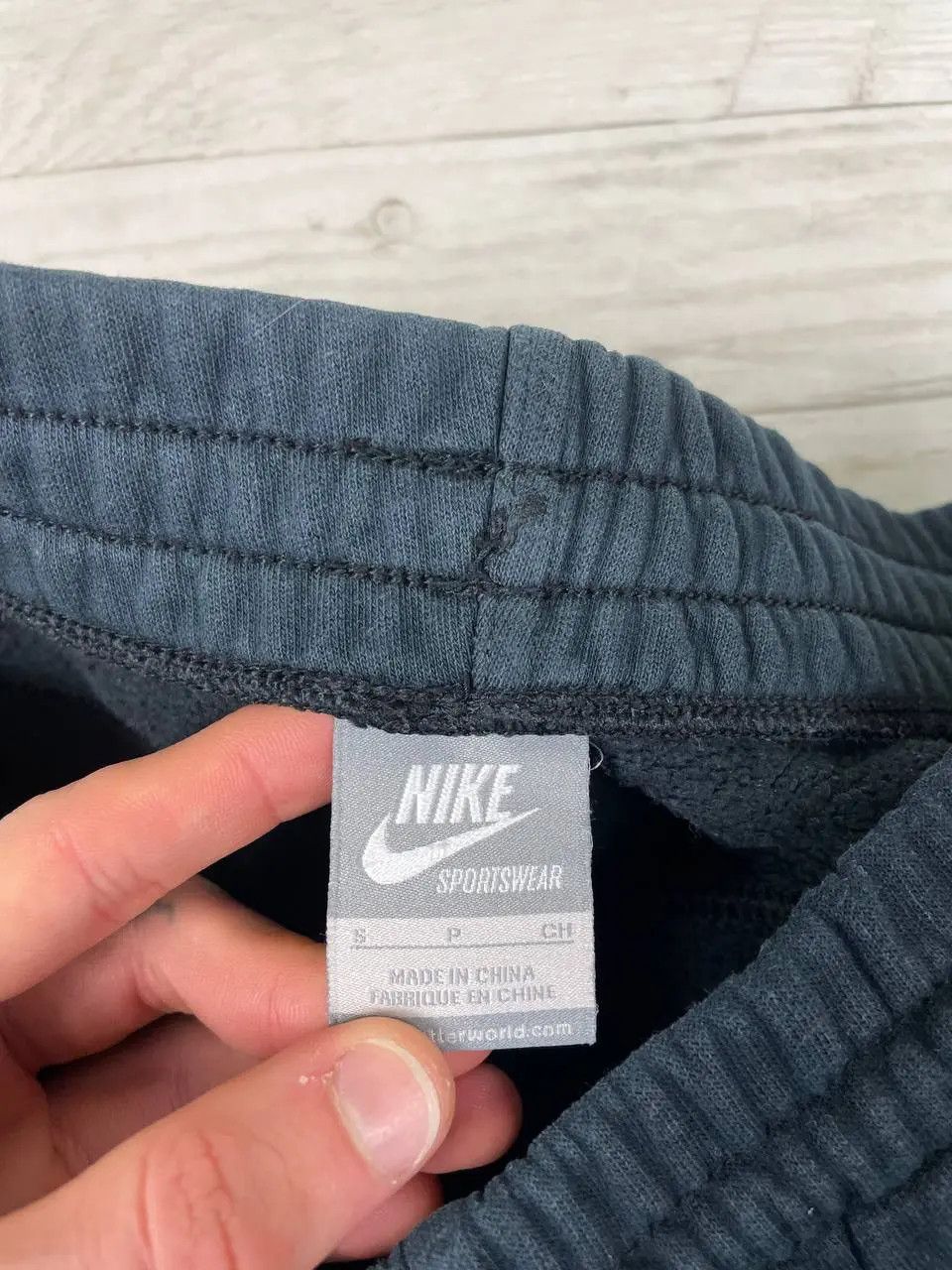 Nike Vintage Nike Baggy Sweatpants Joggers Pants 00s Swoosh Size US 30 / EU 46 - 10 Thumbnail