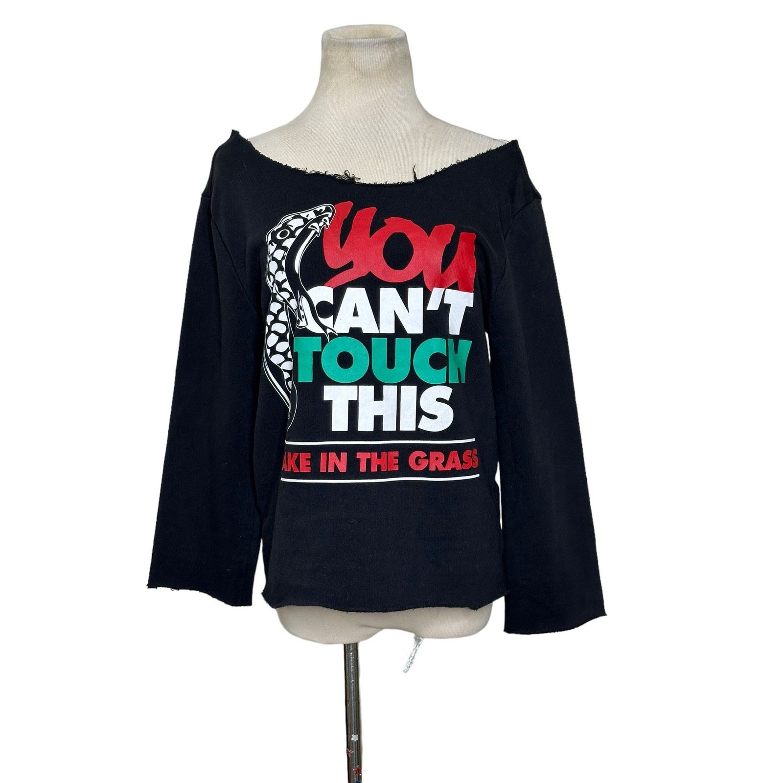 H&M H&M You Can't Touch This Off Shoulder Sweatshirt Top size M Size M / US 6-8 / IT 42-44 - 8 Thumbnail