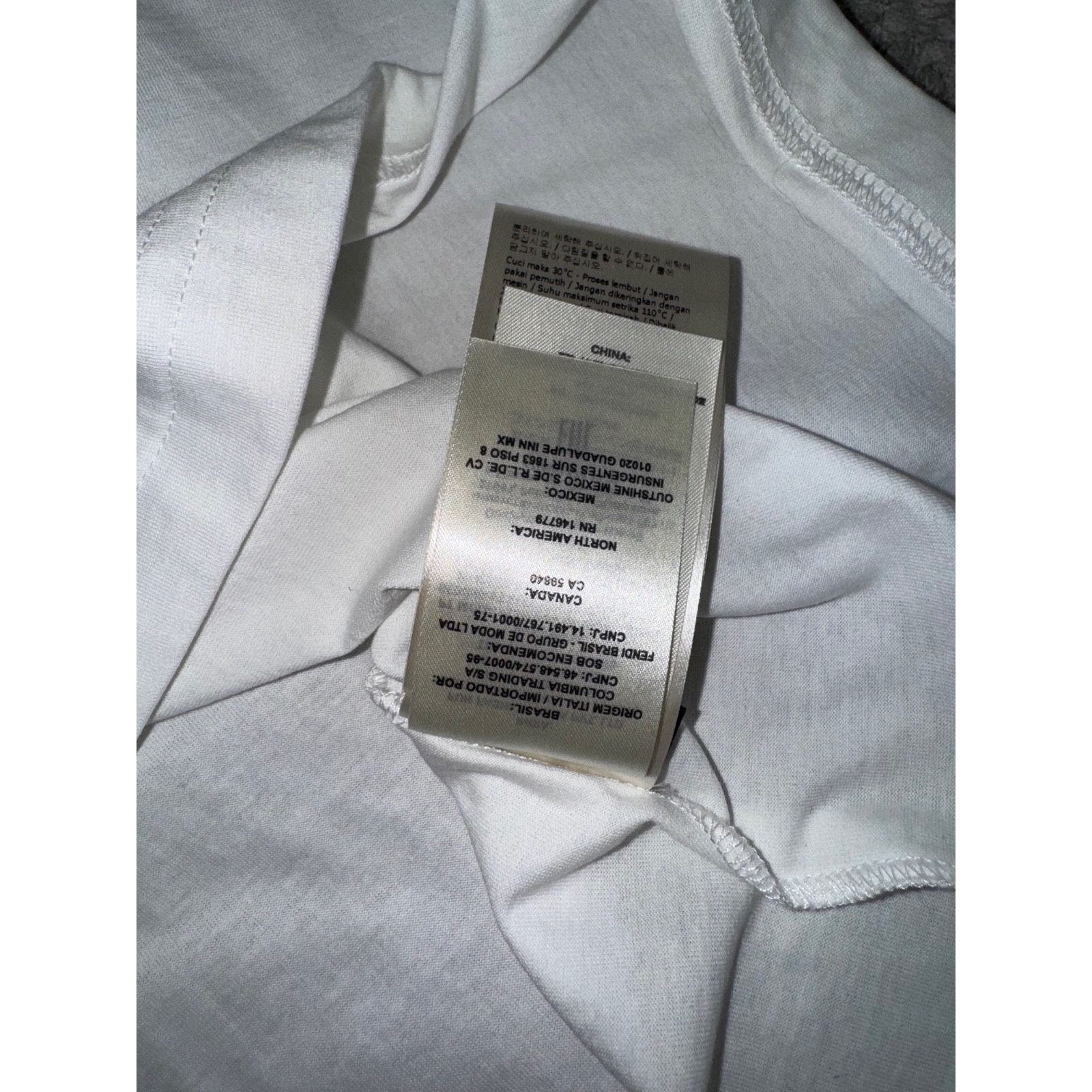 Fendi Fendi White Black Striped Sleeve Cotton T-Shirt Large L Size US L / EU 52-54 / 3 - 15 Thumbnail