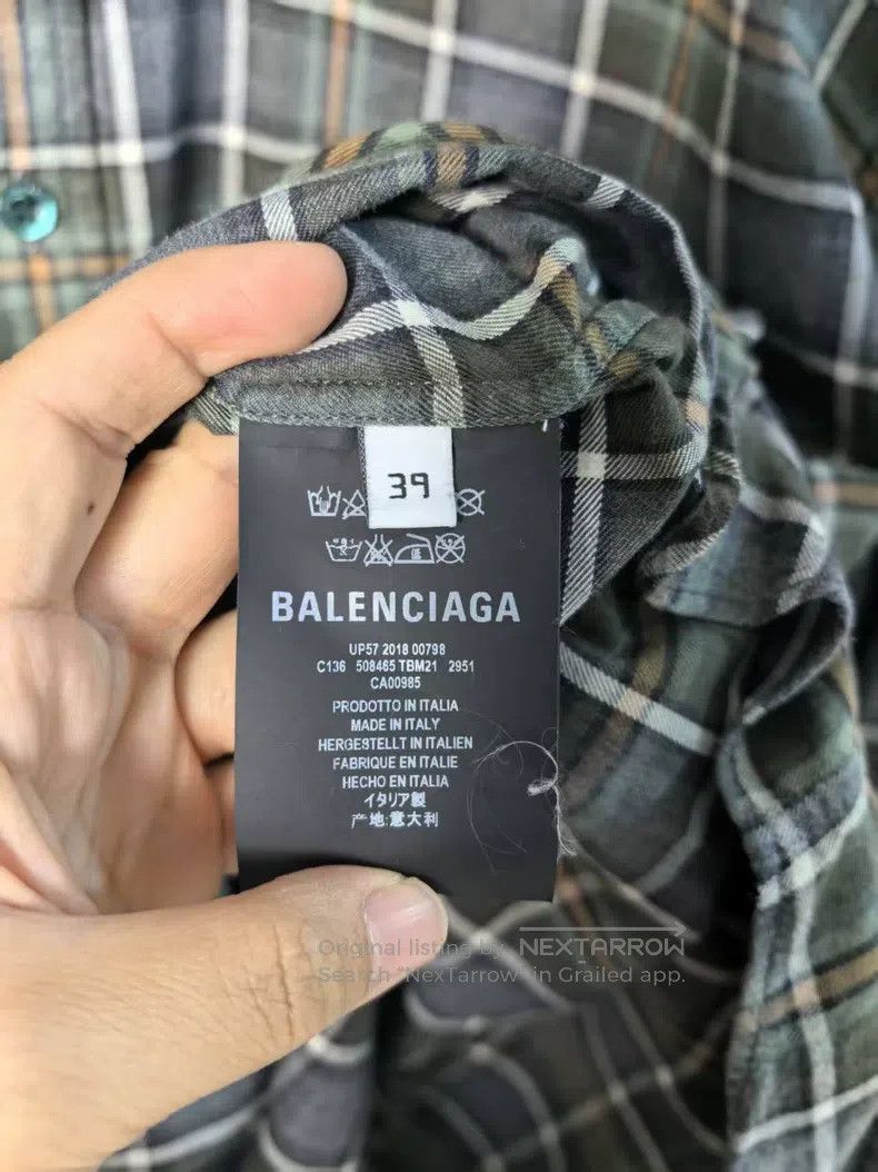 Balenciaga Balenciaga size 39 Large logo shirt Size US M / EU 48-50 / 2 - 3 Thumbnail