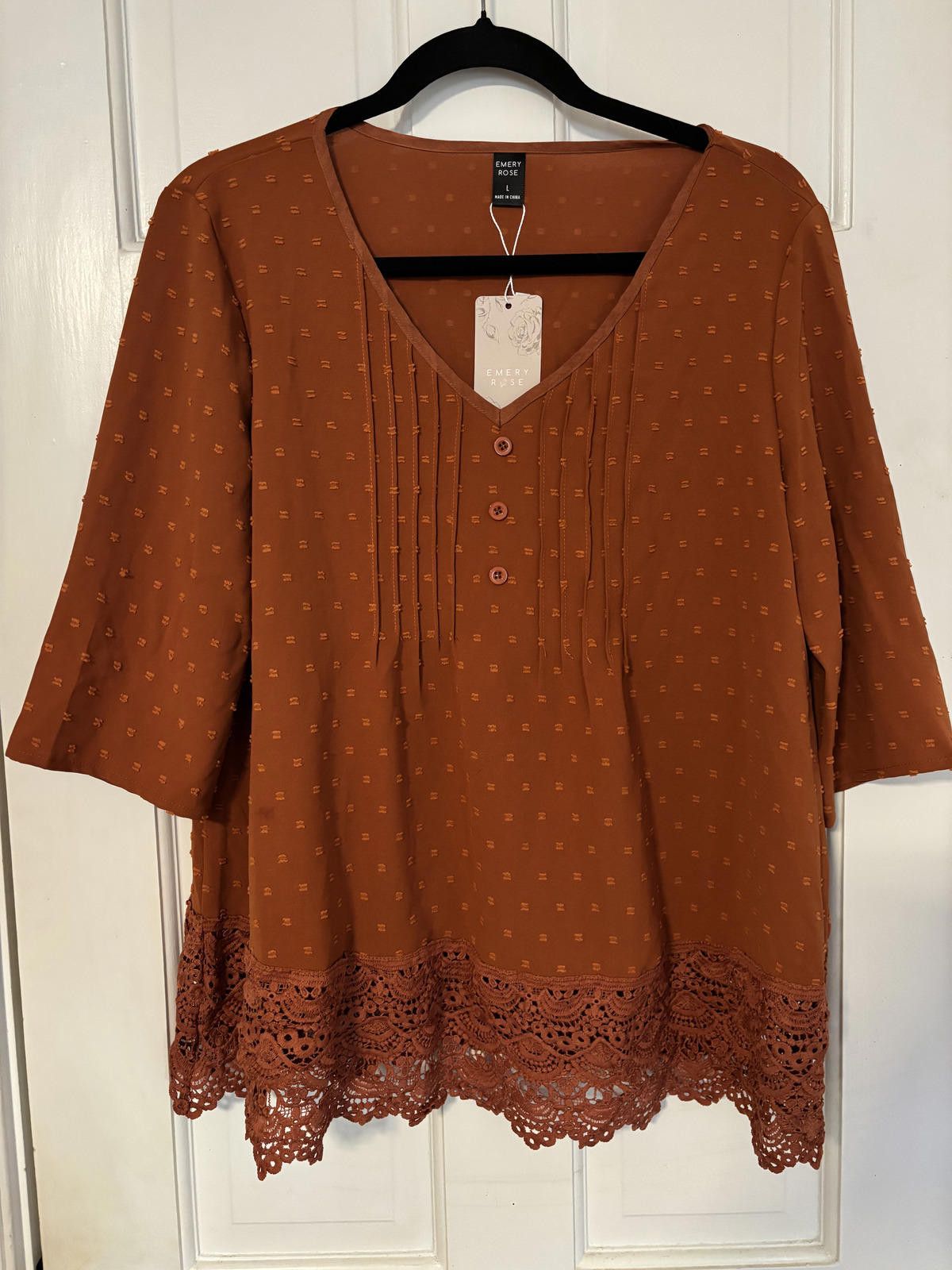 Other NWT Emery Rose Women's Rust Orange Top with Lace Hem Size M / US 6-8 / IT 42-44 - 1 Thumbnail