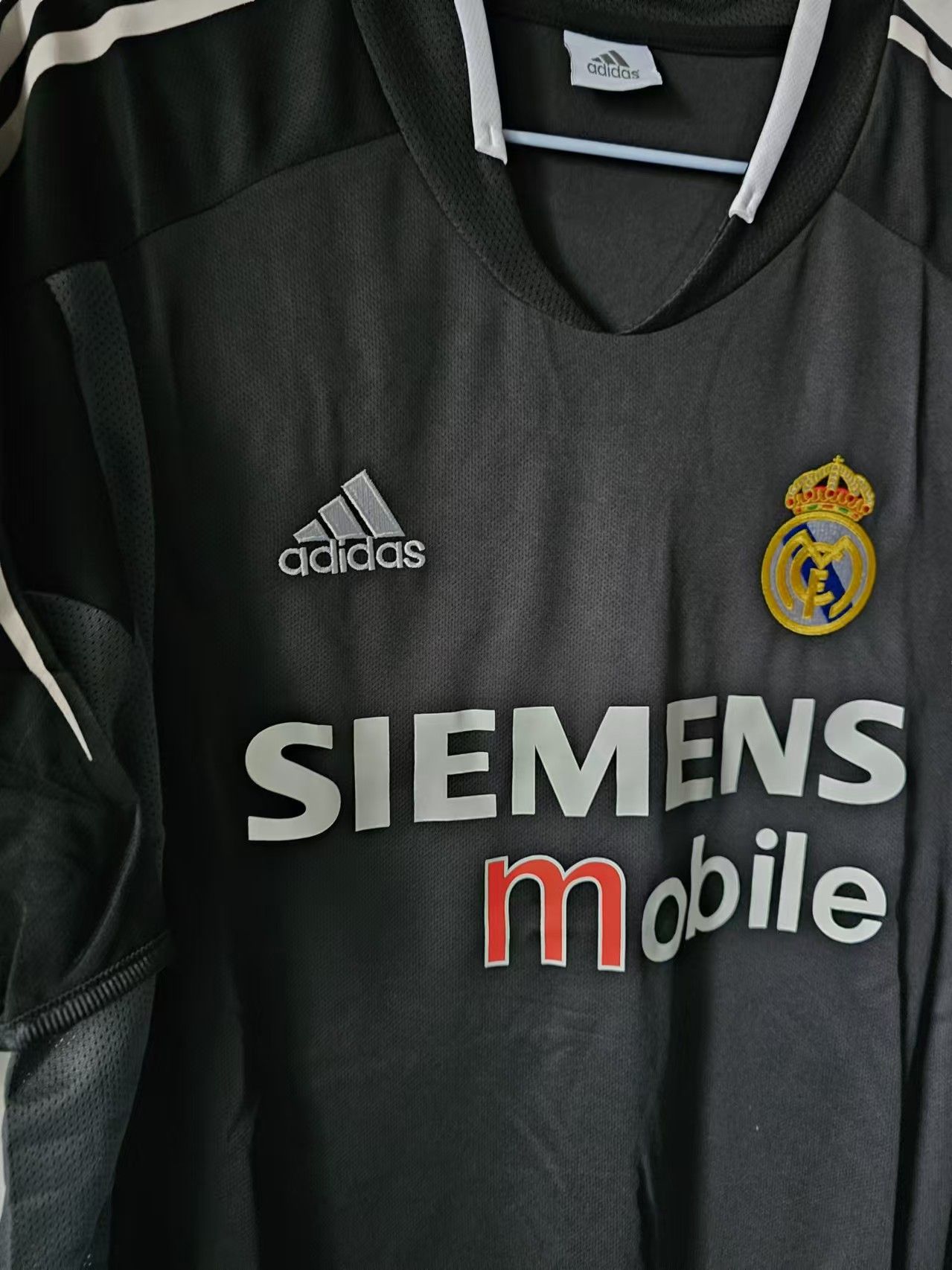 Other 2004 2005 Real Madrid #9 Ronaldo Jersey Away Size US XL / EU 56 / 4 - 3 Thumbnail