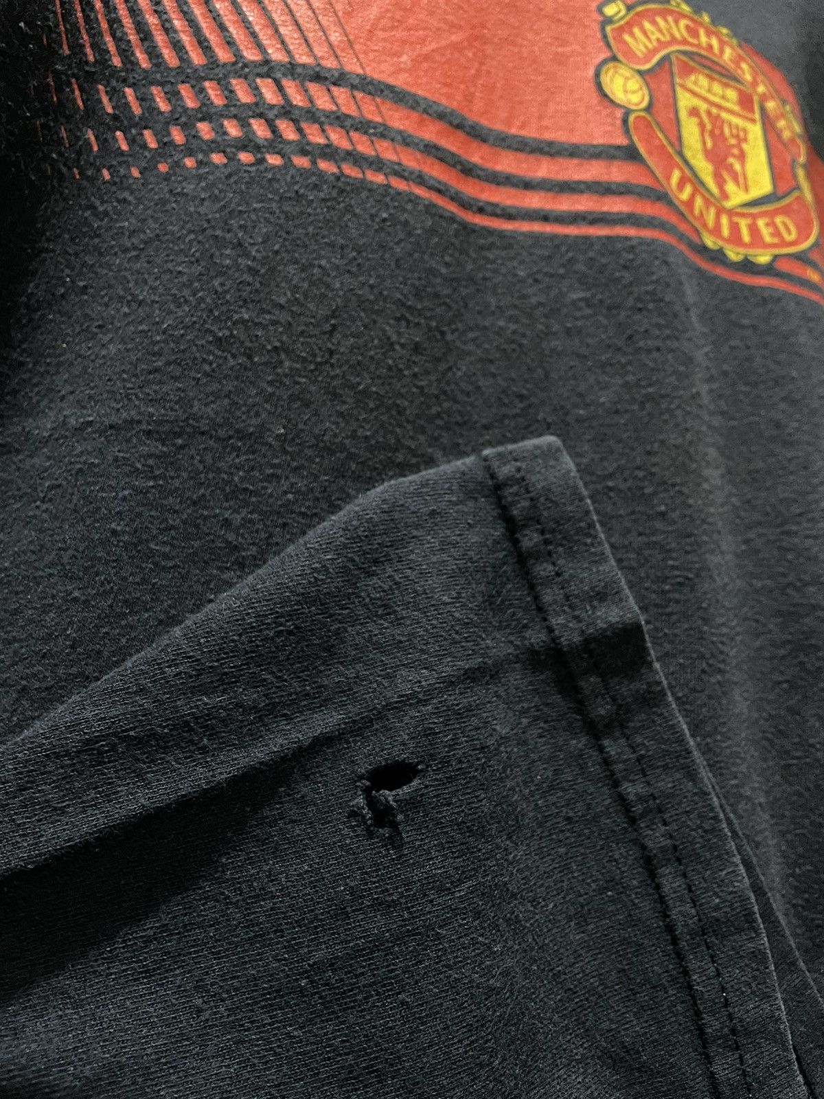 Vintage Vtg Official Merchandise Man United Tee Size US M / EU 48-50 / 2 - 8 Thumbnail