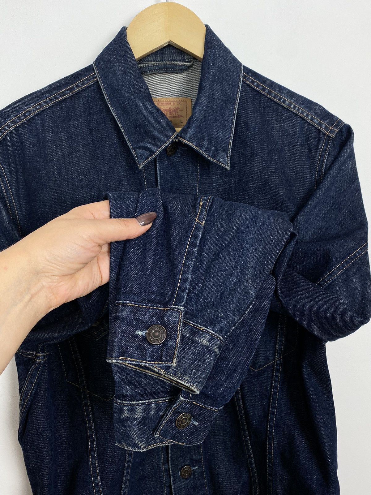 Levi's Vintage Levi’s Navy Blue Denim Jacket Buttons 90’s USA Size L / US 10 / IT 46 - 3 Thumbnail