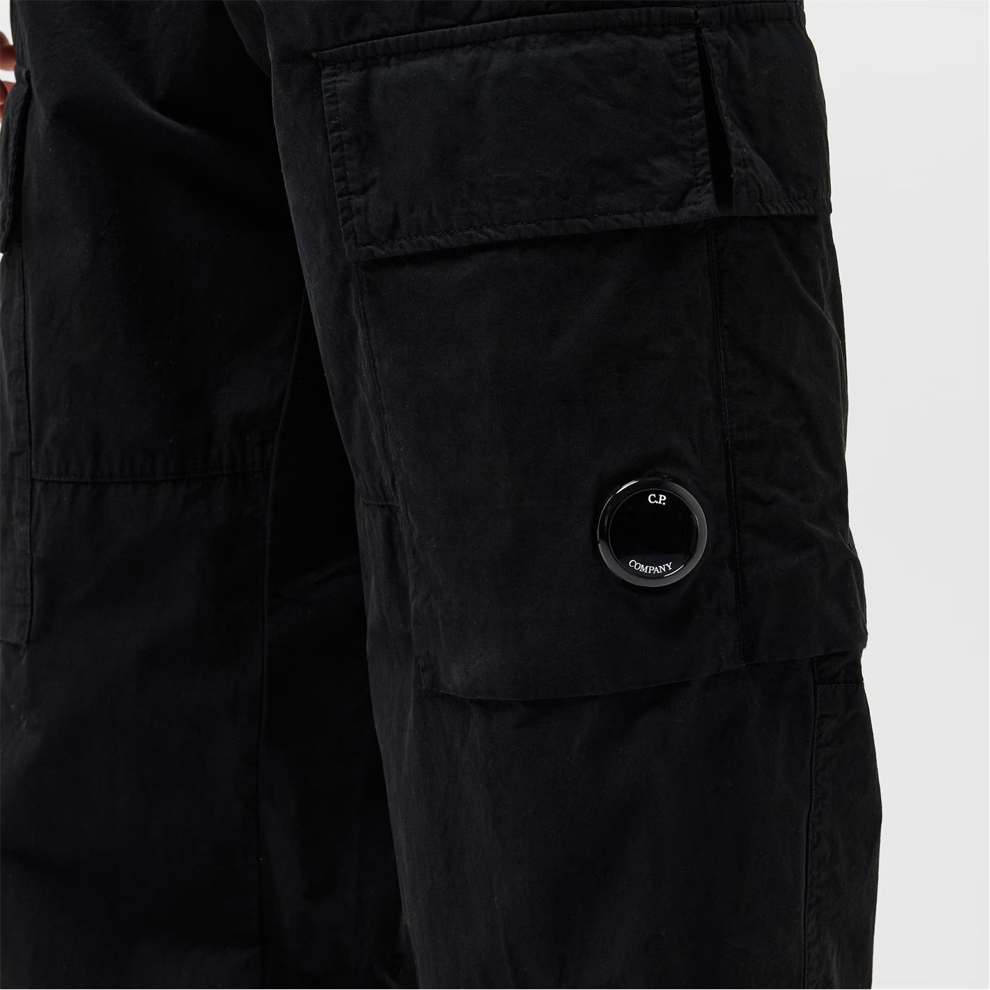 C.P. Company o1g2r1mq0426 Cargo Trousers in Black Size US 34 / EU 50 - 5 Thumbnail