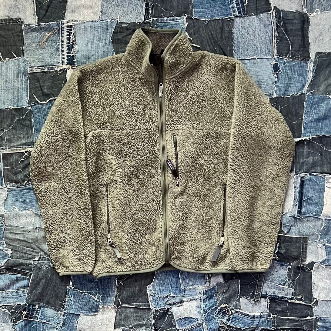 image of Vintage Patagonia Deep Pile Fleece Jacket in Green, Men's (Size Small)