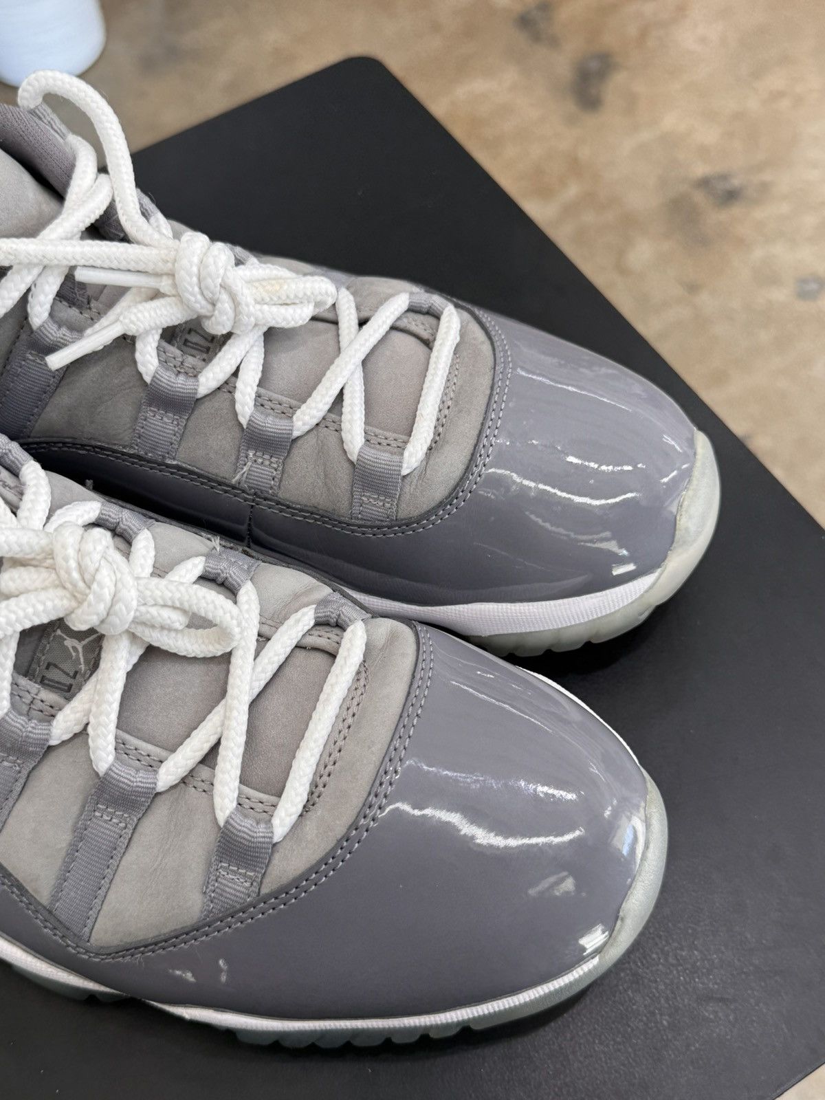 Jordan Brand Air Jordan 11 Low Cool Grey Size 11.5 (2018) Size US 11.5 / EU 44-45 - 7 Thumbnail