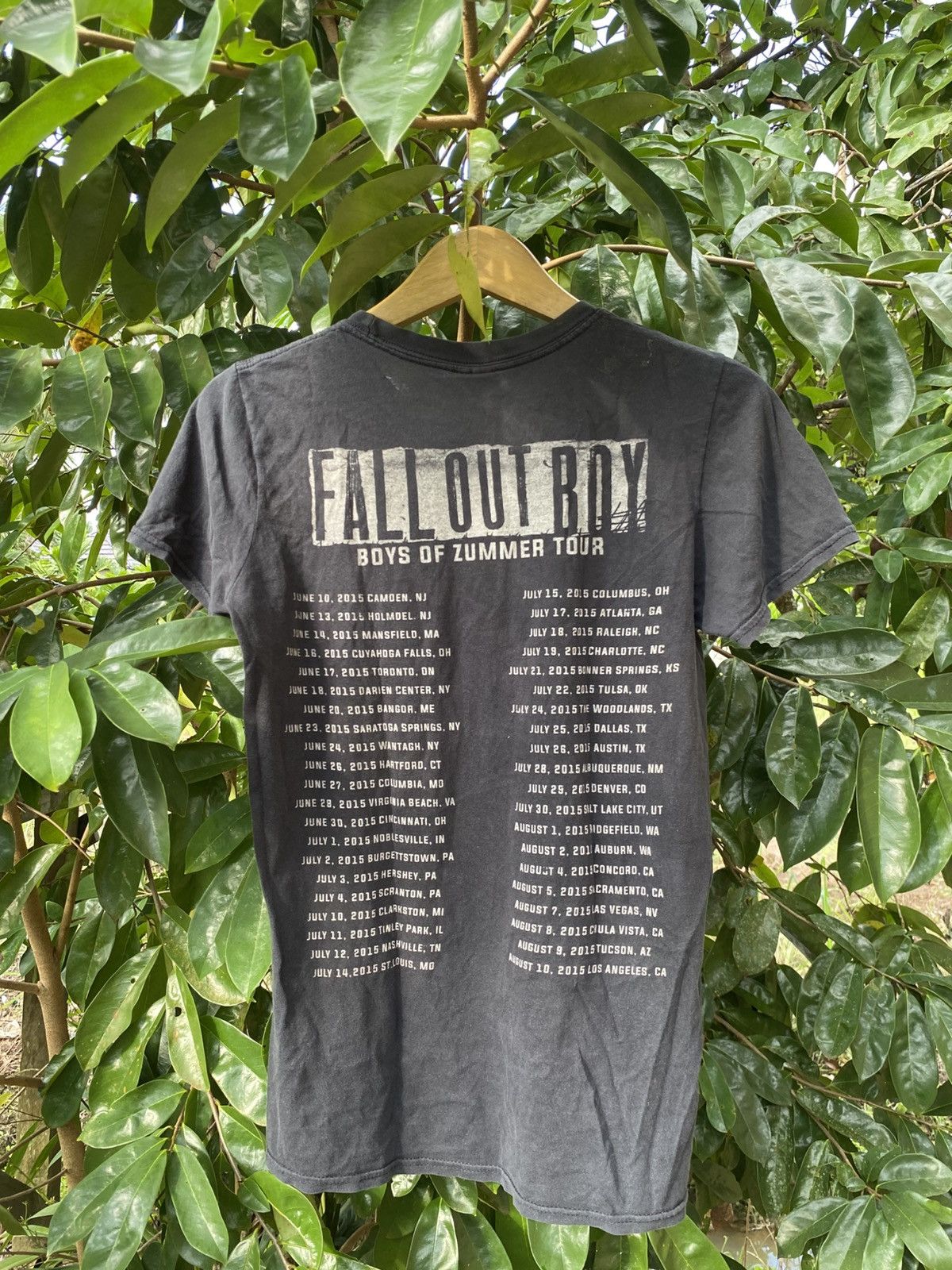 Band Tees × Vintage Vintage fall out boy tour 2015 tee Size US S / EU 44-46 / 1 - 2 Thumbnail