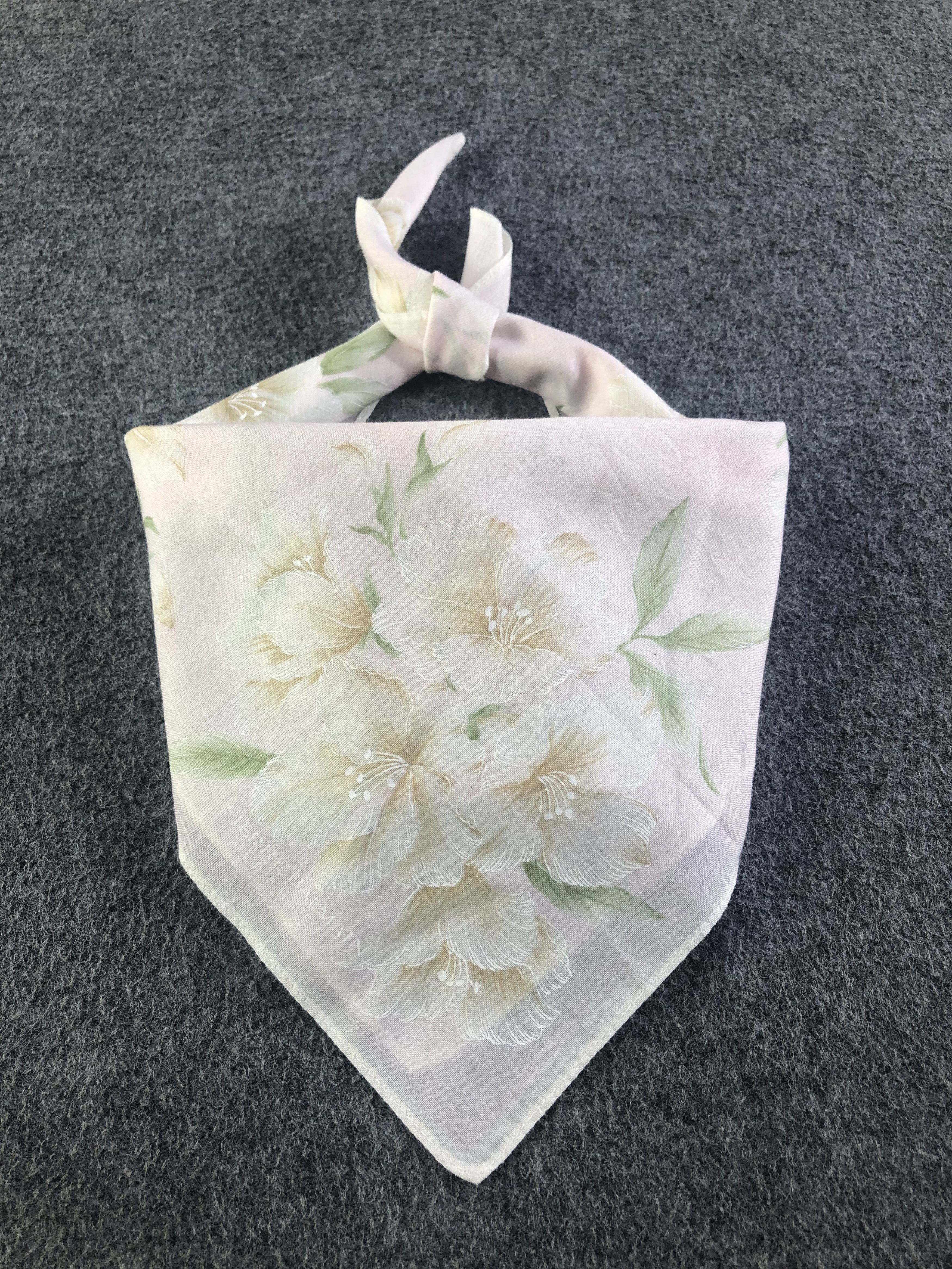 Pierre Balmain Pierre Balmain Handkerchief / Bandana / Neckerchief C523 Size ONE SIZE - 2 Thumbnail