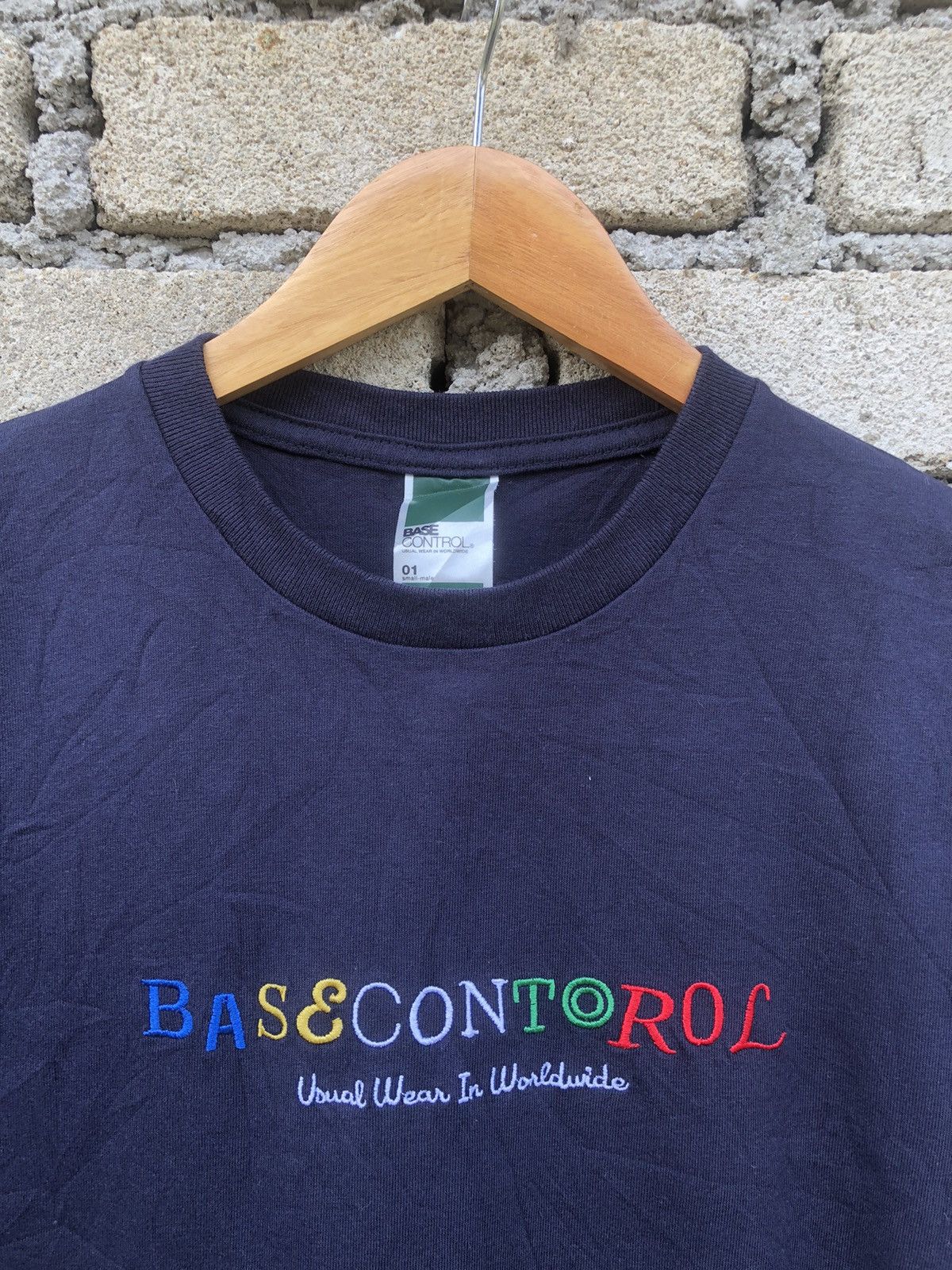 BASE CONTROL Vintage Y2K Base Control Embroidered Spellout Tshirt Size US S / EU 44-46 / 1 - 2 Thumbnail