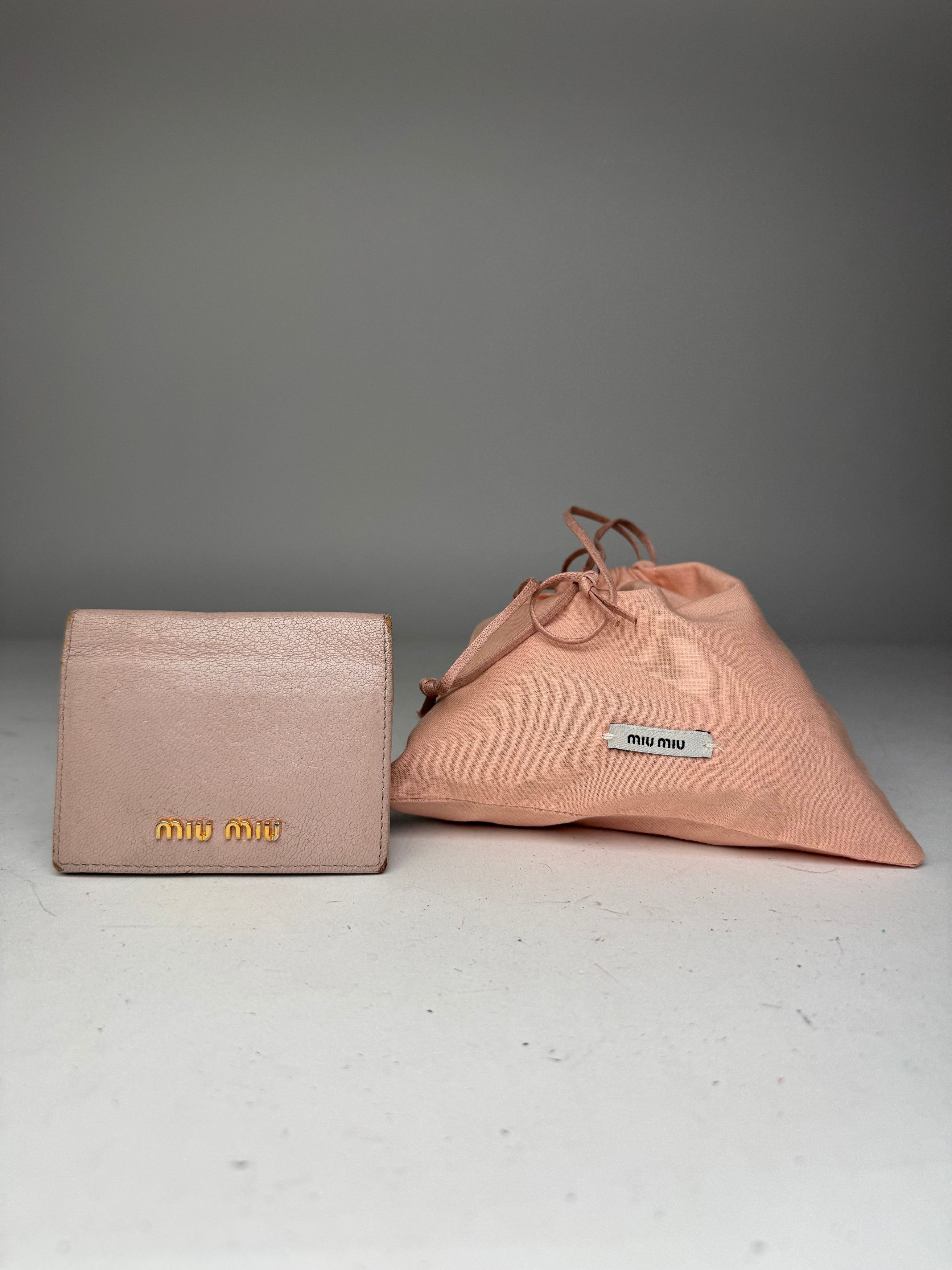 Miu Miu Vintage Leather Card Holder Pink Size ONE SIZE - 1 Thumbnail