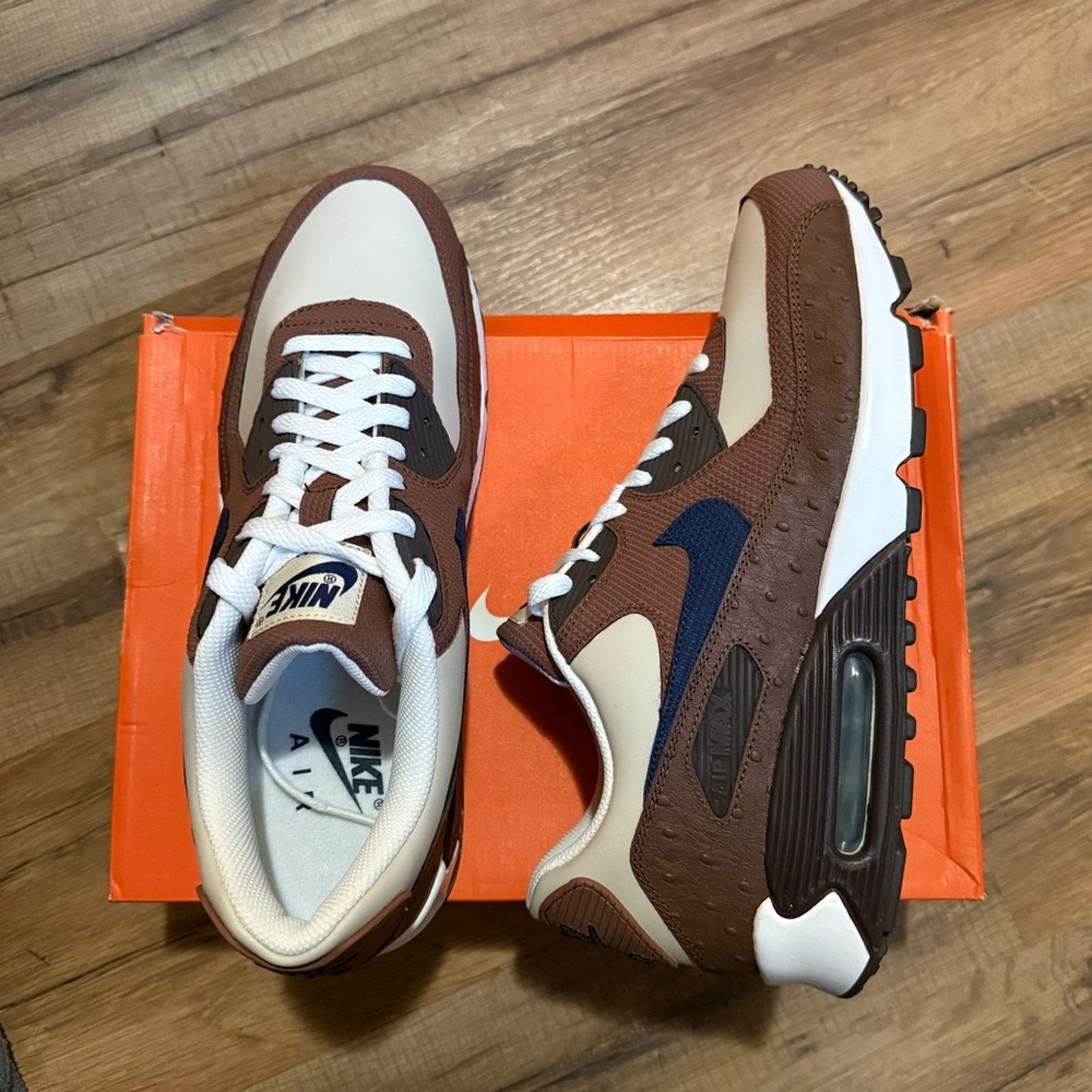 Nike 2007 Nike Air Max 90 Leather ‘Rustic Midnight Navy-Sanddrift Size US 11 / EU 44 - 6 Thumbnail