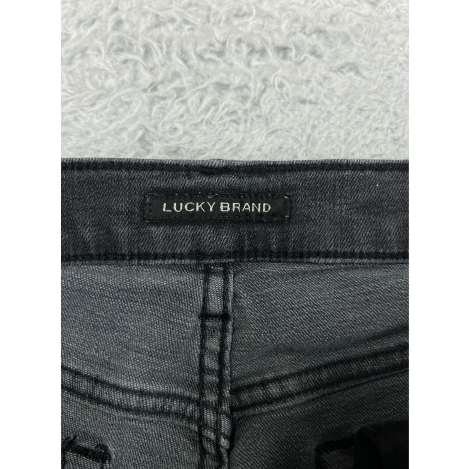 Vintage Lucky Brand Jeans Mens 29 Black Denim Straight Leg Cotton Blend Jeans Mens Regular 29 Black Denim Straight Leg 5-Pocket Design Vintage No Size US 29 - 6 Thumbnail