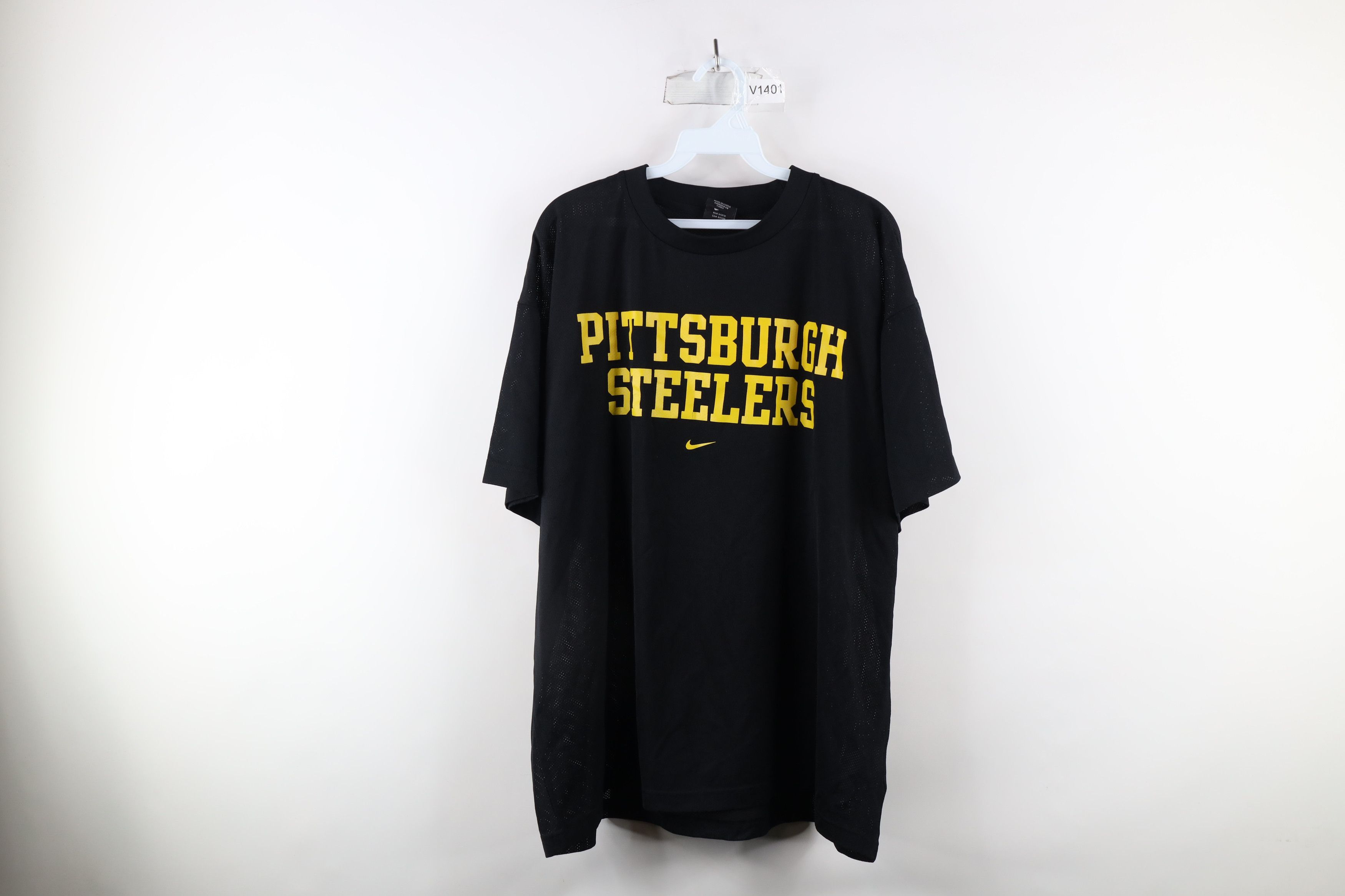 Nike Vintage Nike Swoosh Pittsburgh Steelers Mesh T-Shirt Jersey Size US XL / EU 56 / 4 - 1 Thumbnail