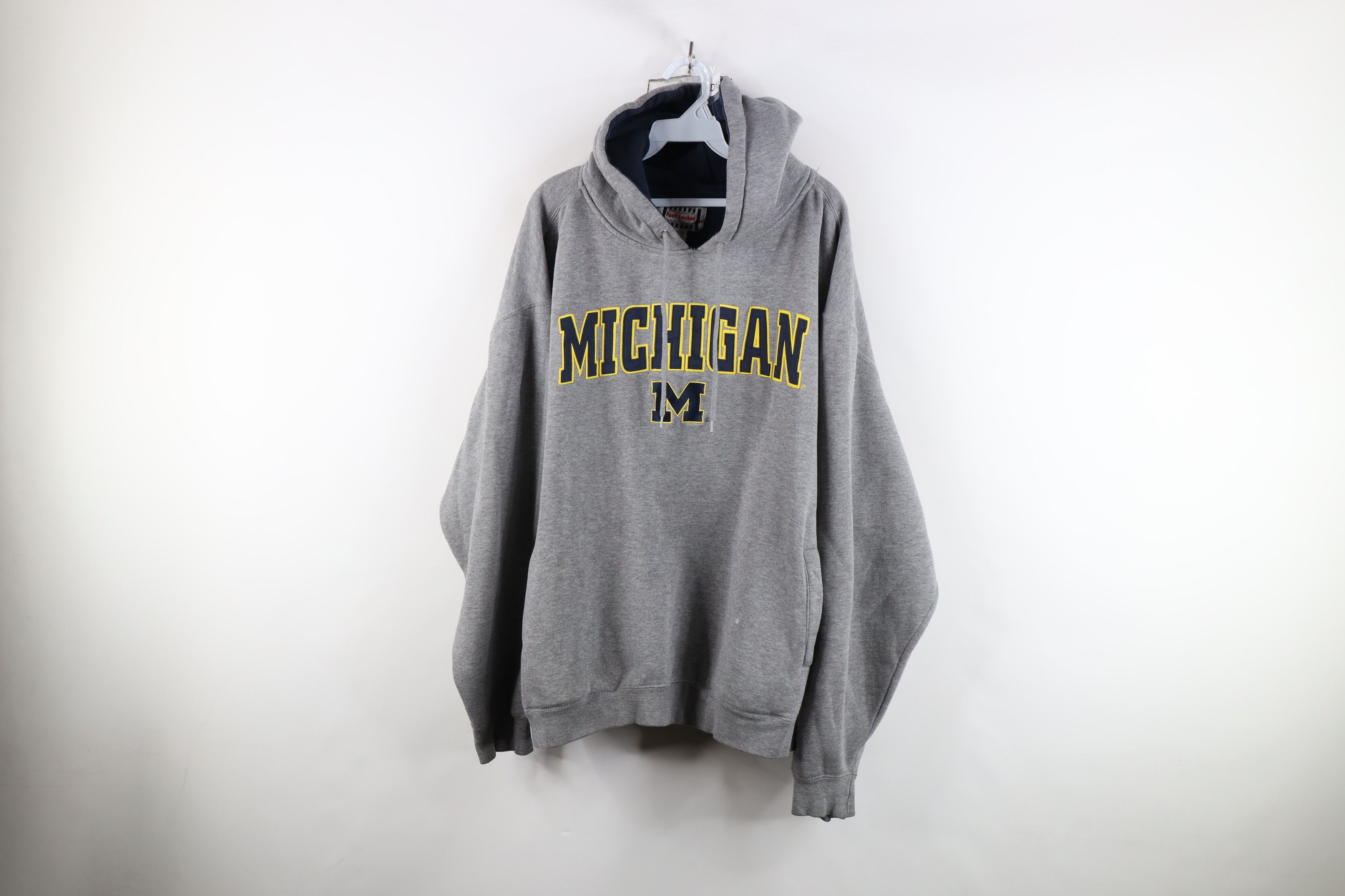 Vintage Vintage 90s Spell Out University of Michigan Hoodie Gray Size US XXL / EU 58 / 5 - 1 Thumbnail