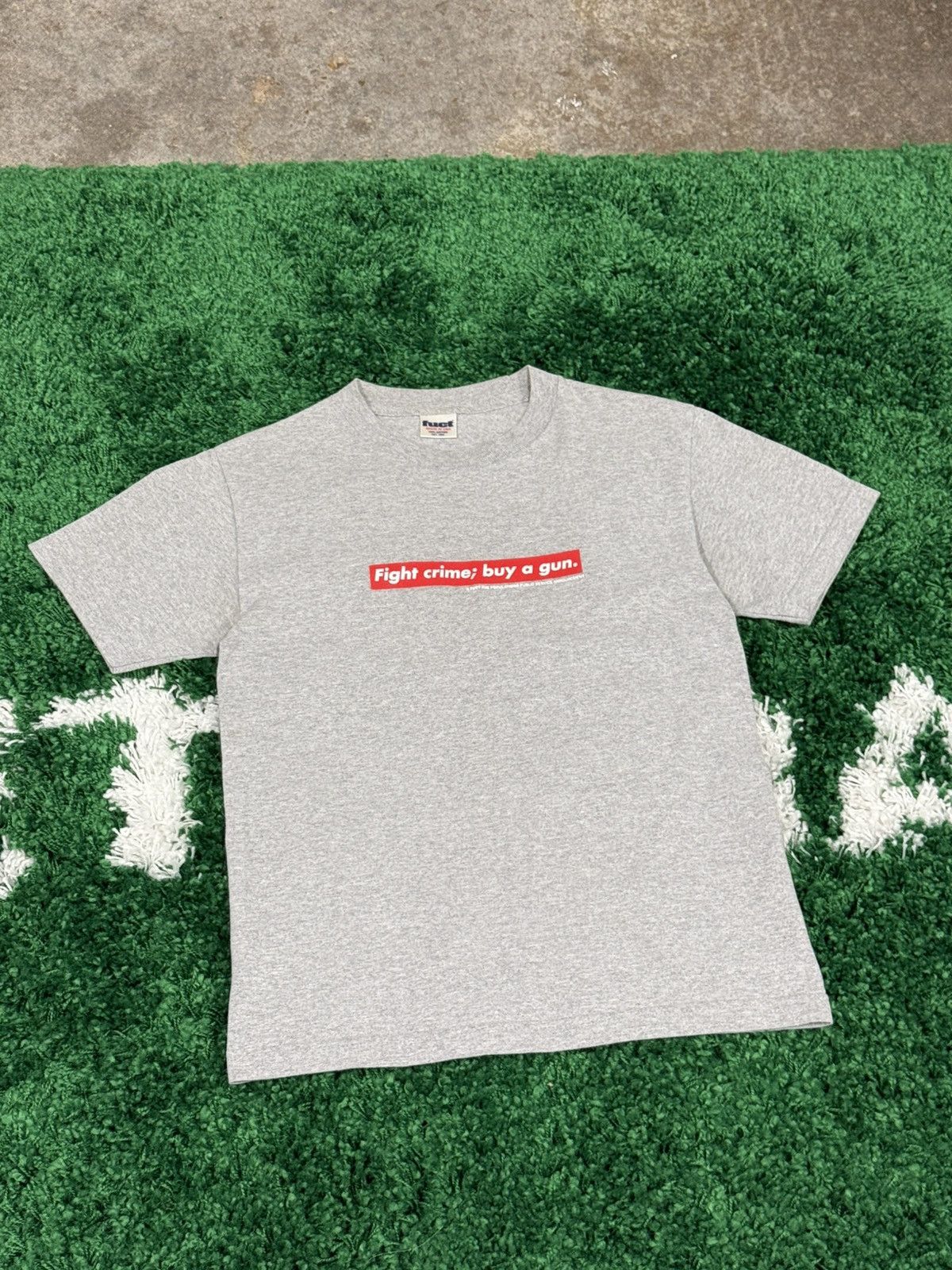 FUCT × Fuck The Population Fuck the Population x Fuct Fight Crime Buy Gun Tee Grey FTP Size US S / EU 44-46 / 1 - 1 Thumbnail