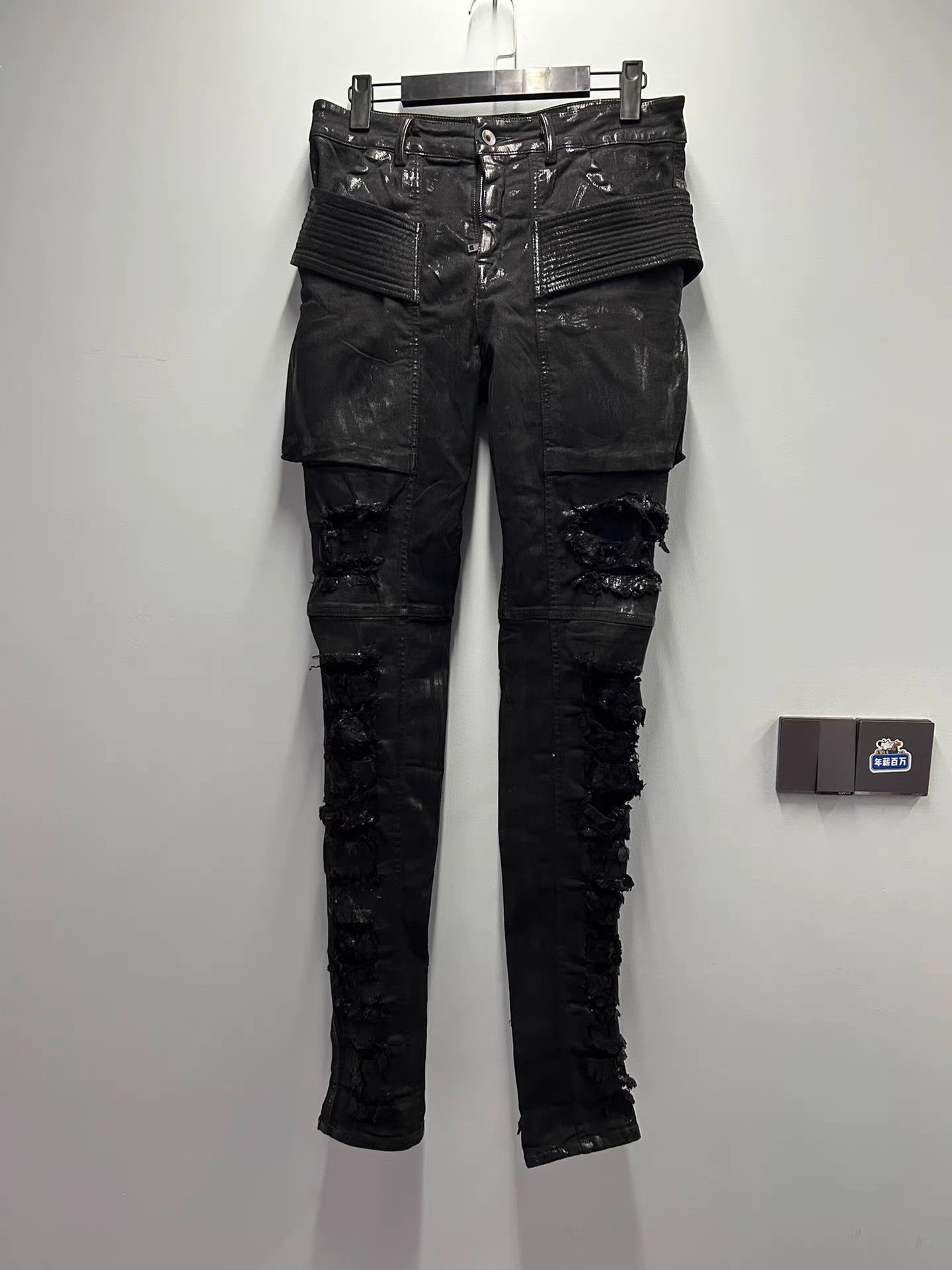 Rick Owens Rick Owens Drkshdw waxed distressed black jeans Size US 29 - 1 Thumbnail