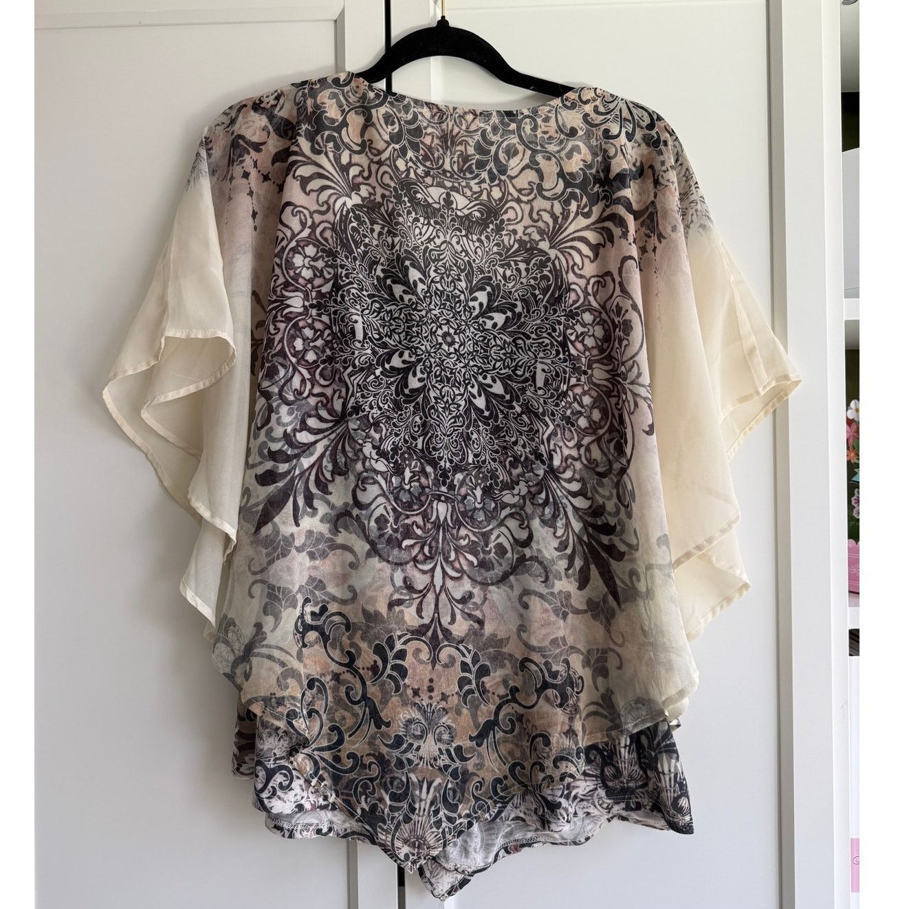 Other Dressbarn Sheer Beaded Mandala Top Women V-Neck L - D012 Size L / US 10 / IT 46 - 3 Thumbnail