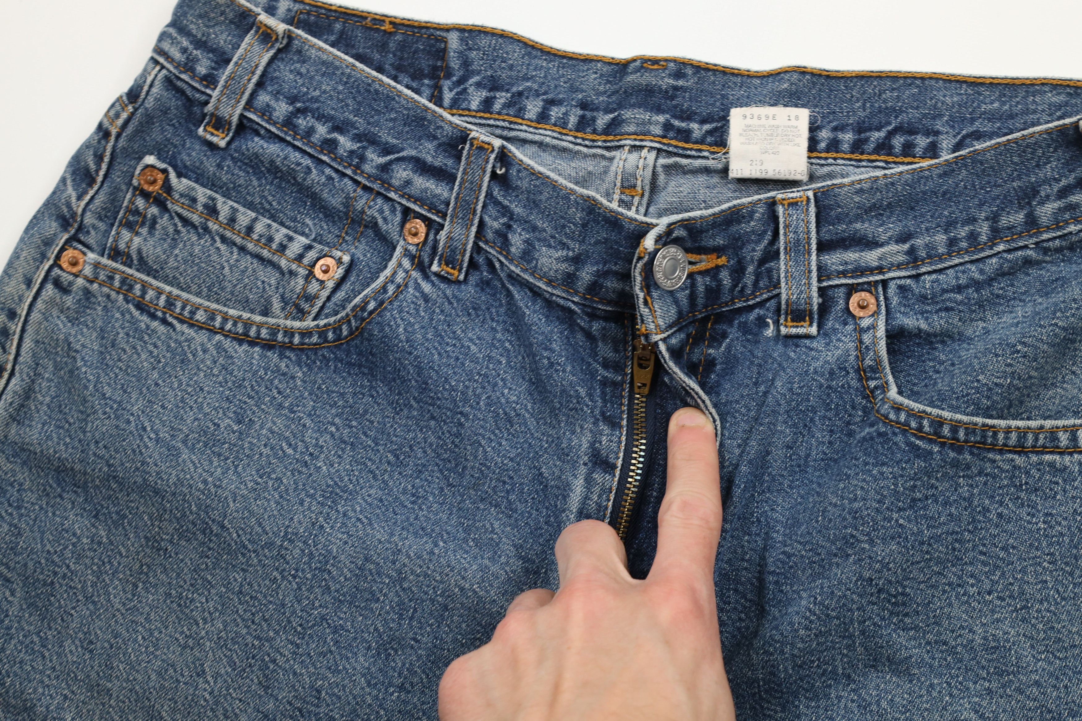 Levi's × Vintage Vintage 90s Levis 550 Fit Denim Jean Shorts Jorts Size US 36 / EU 52 - 5 Thumbnail