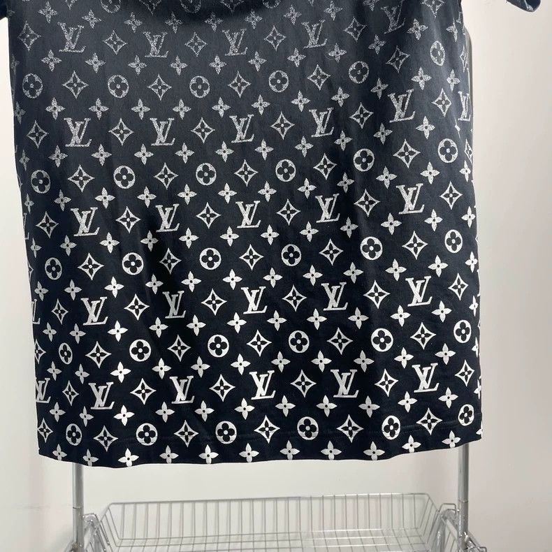 Louis Vuitton Louis Vuitton Gradient presbyopic short sleeve Size US S / EU 44-46 / 1 - 3 Thumbnail