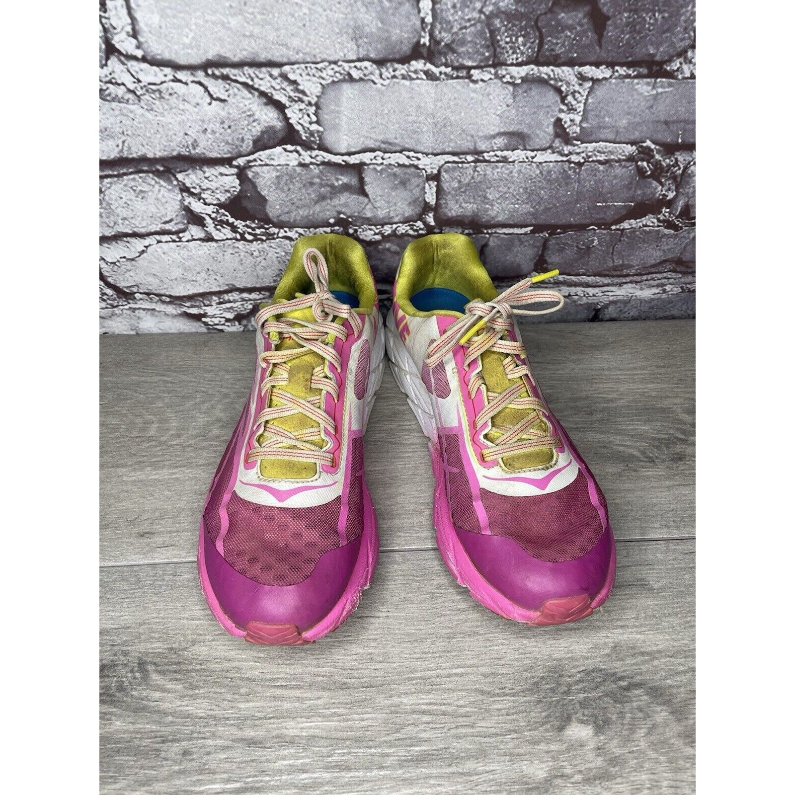 Hoka HOKA ONE TRACER Pink FUSCIA CITRUS Lace Up Sneakers Women 9M Size US 9 / IT 39 - 21 Thumbnail
