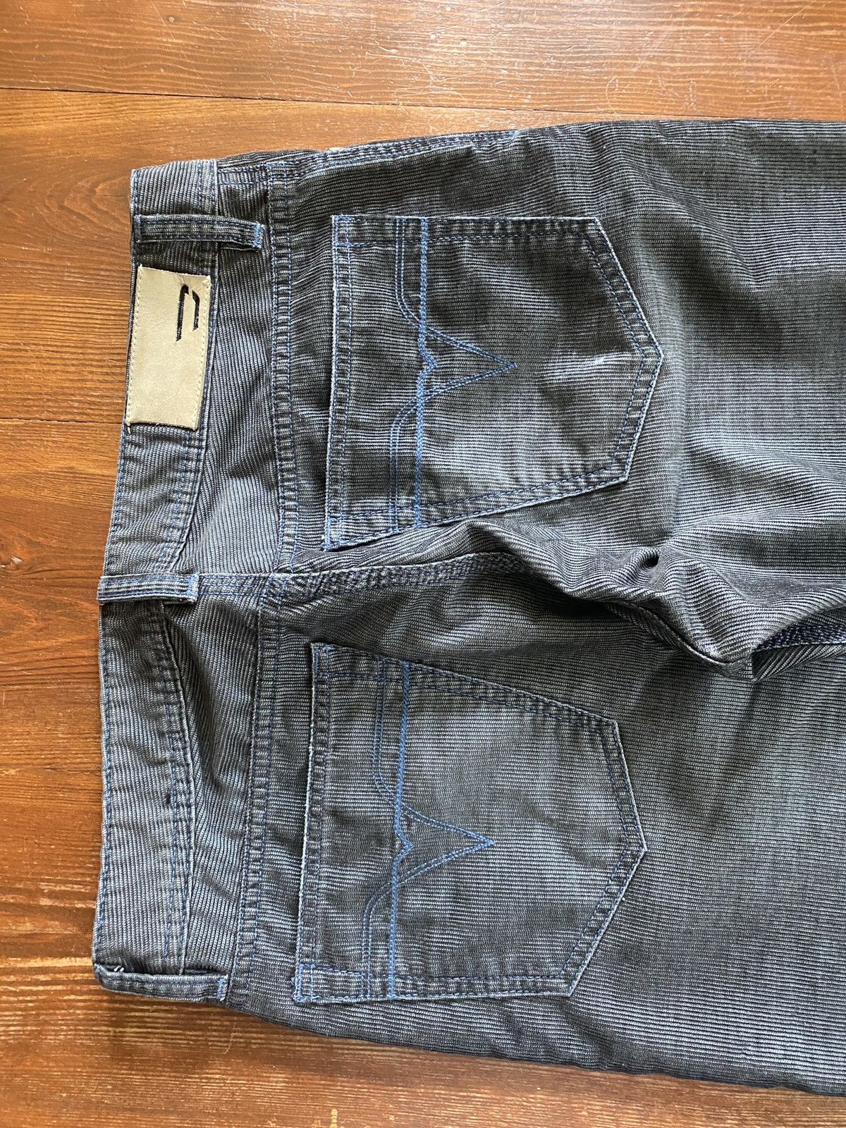 Diesel Vintage Diesel Charcoal Button Fly Fade Corduroy Pants 32x29 Size US 32 / EU 48 - 20 Thumbnail