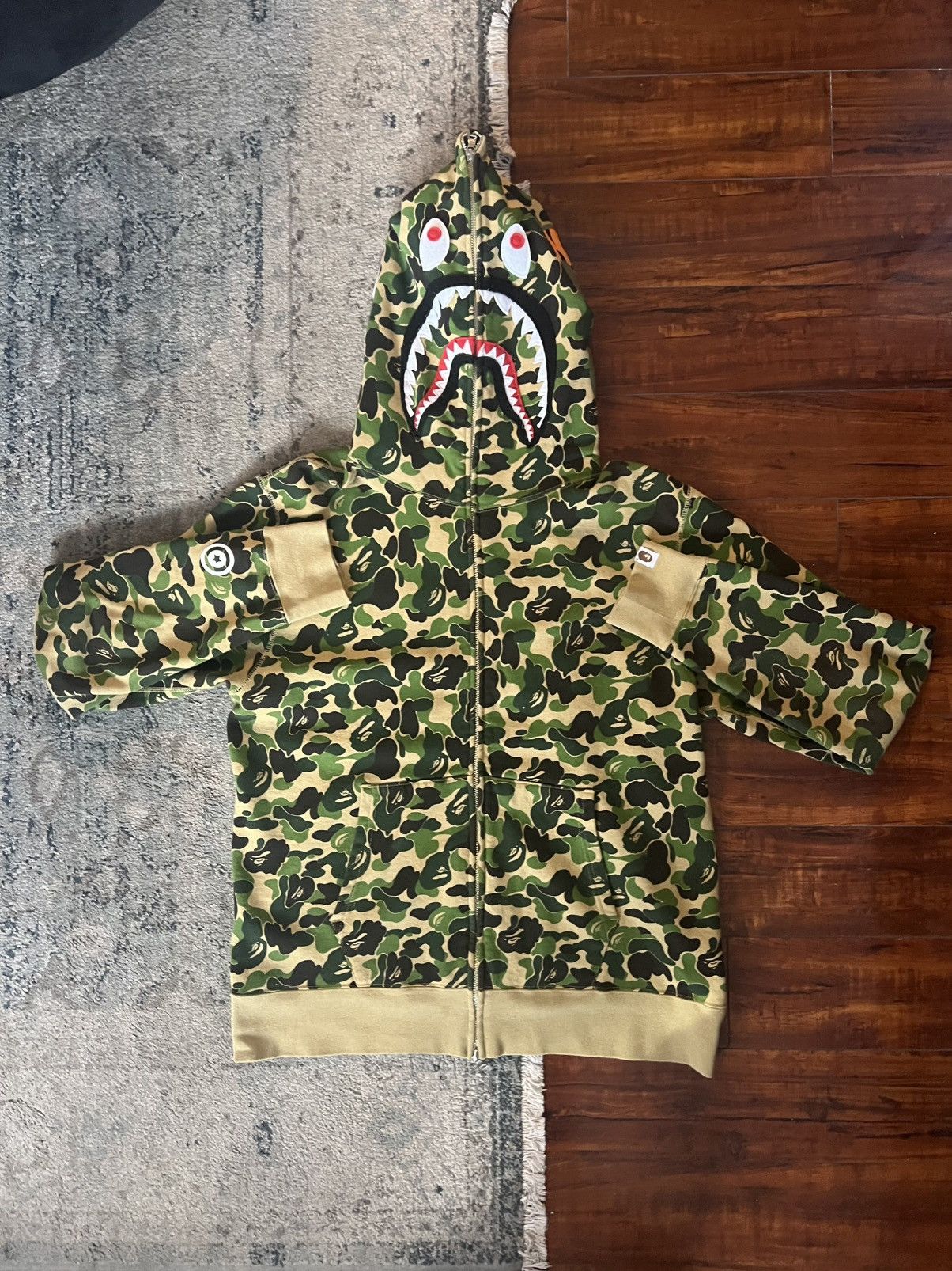 Bape Bape Green ABC Shark Hoodie Camo Size US XL / EU 56 / 4 - 1 Thumbnail