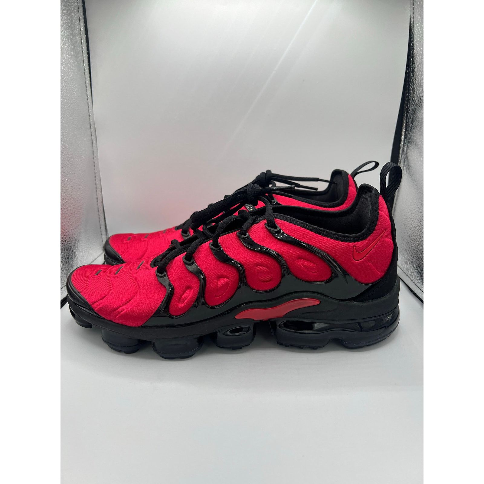 Nike Nike Air VaporMax Plus “University Red” size 12 Size US 12 / EU 45 - 1 Thumbnail