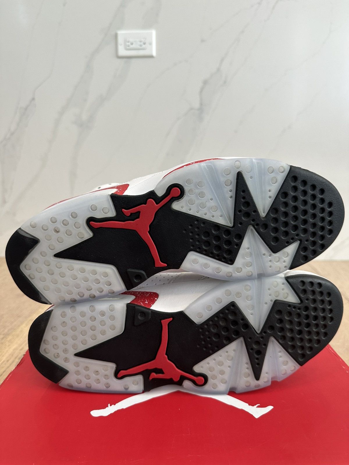 Jordan Brand Jordan 6 Retro Red Oreo Size US 10.5 / EU 43-44 - 6 Thumbnail