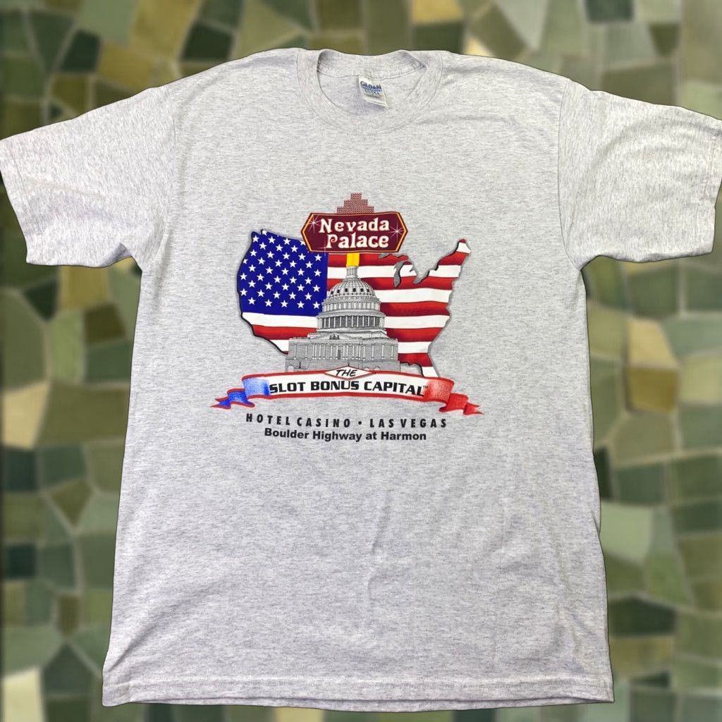 Gildan VINTAGE Nevada Palace Shirt Mens L Grey Las Vegas Slot Bonus Capital Patriotic Flag Size US L / EU 52-54 / 3 - 1 Thumbnail