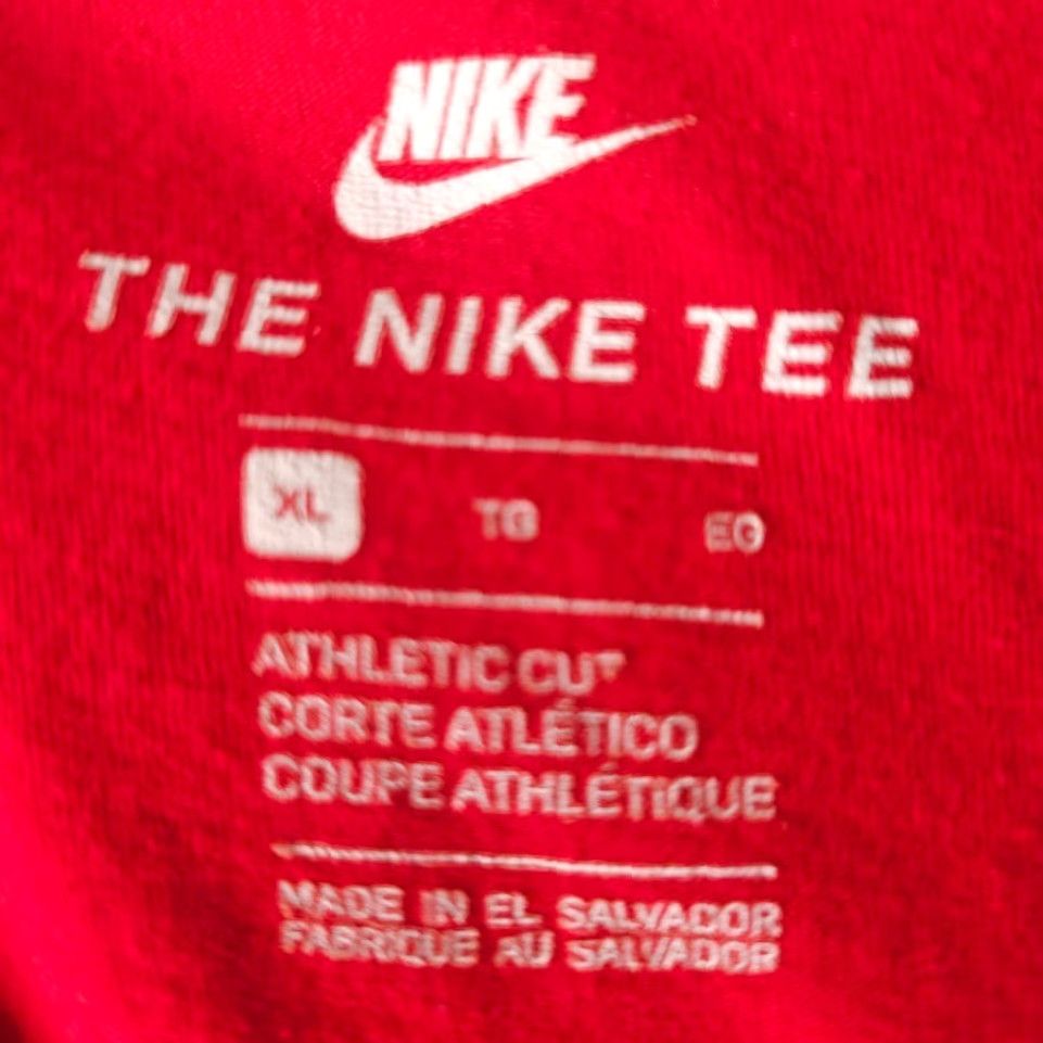 Nike Nike T Shirt Mens XL Red Sportswear Big Swoosh Streetwear Size US XL / EU 56 / 4 - 5 Thumbnail