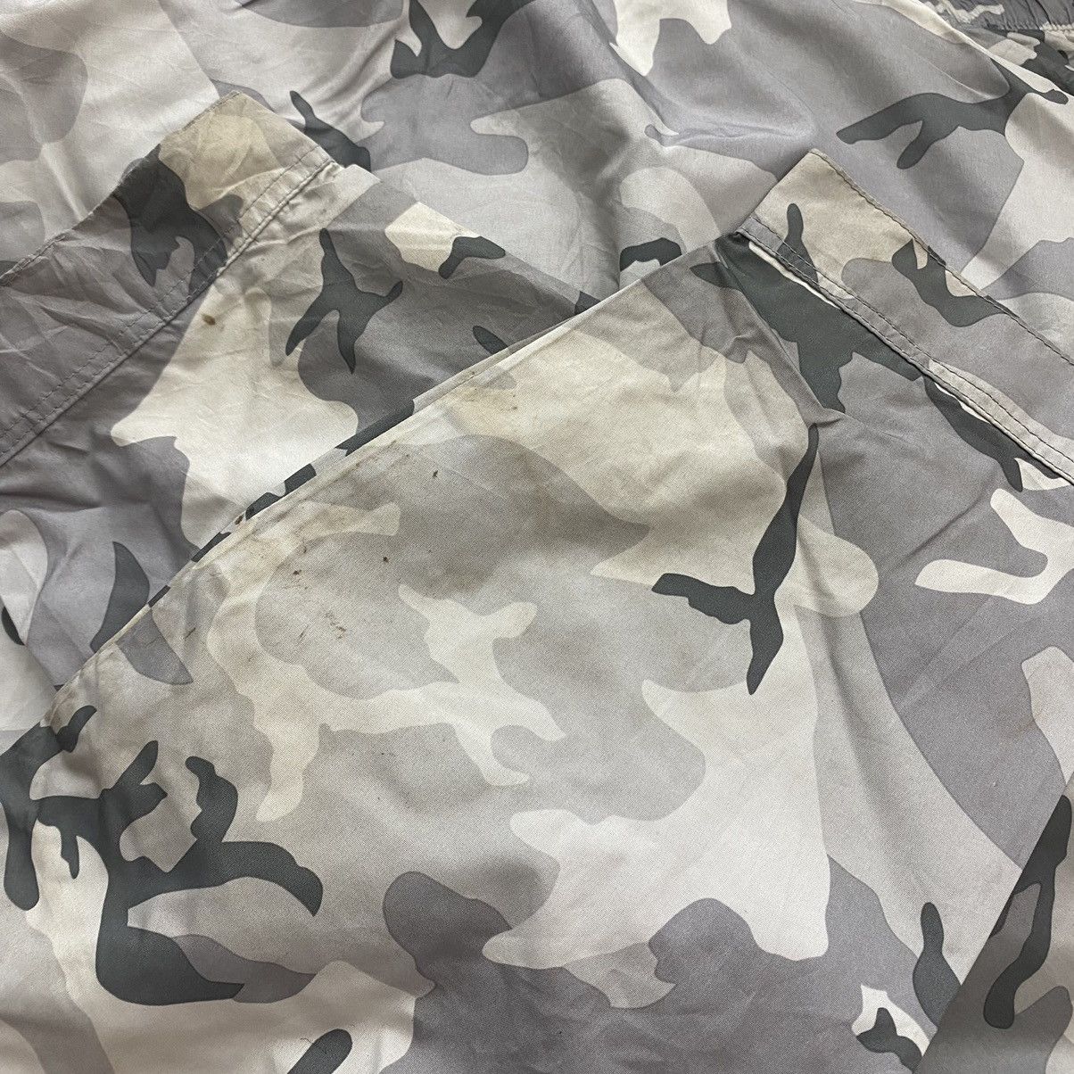Japanese Brand BURTLE Aircraft Japanese Brand Camoflague Multi Pockets Size US XL / EU 56 / 4 - 12 Thumbnail
