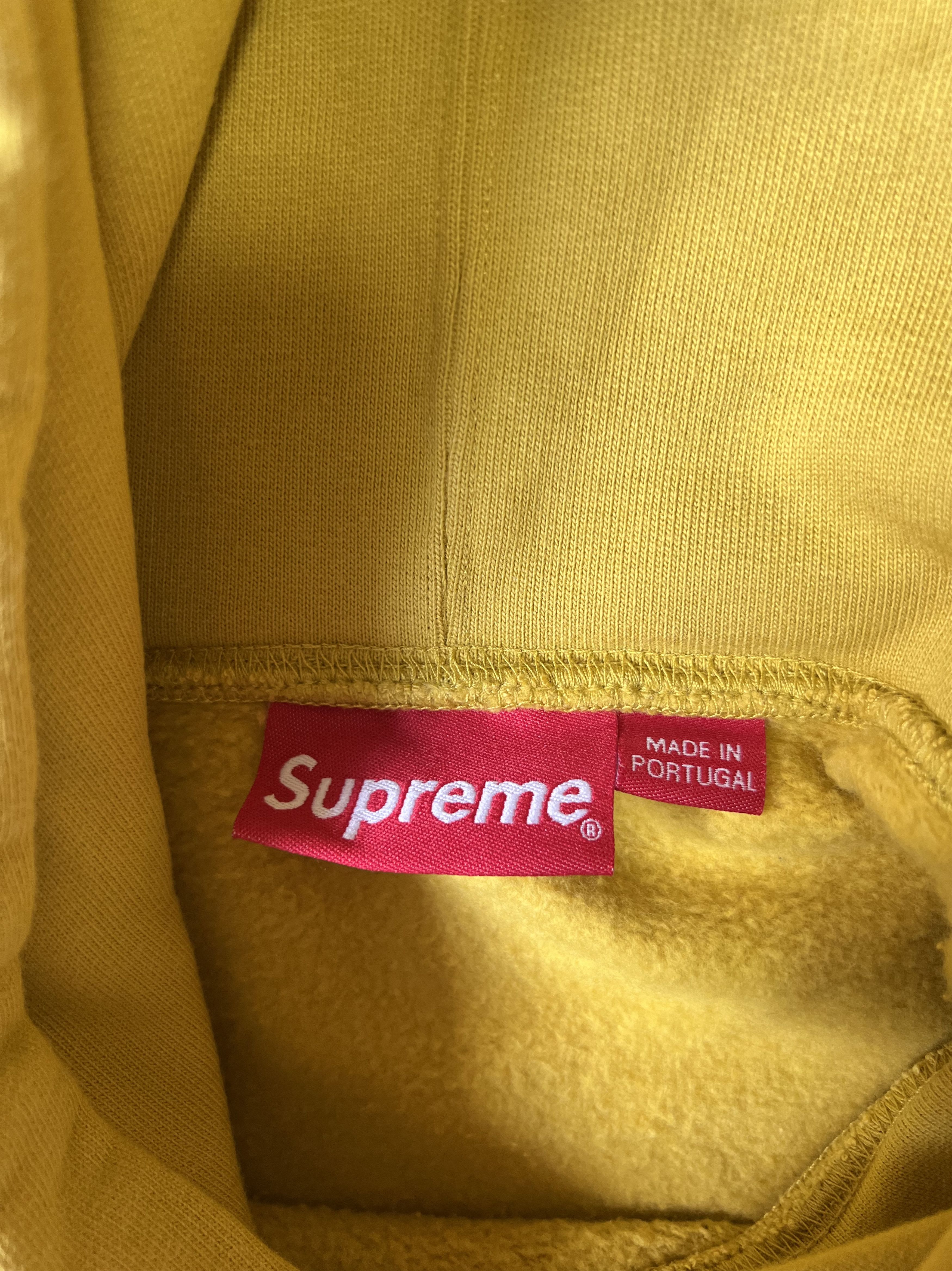 Supreme 💚 FW18 Supreme Flowers Mustard Embroidered Hoodie NEW Size US L / EU 52-54 / 3 - 4 Thumbnail