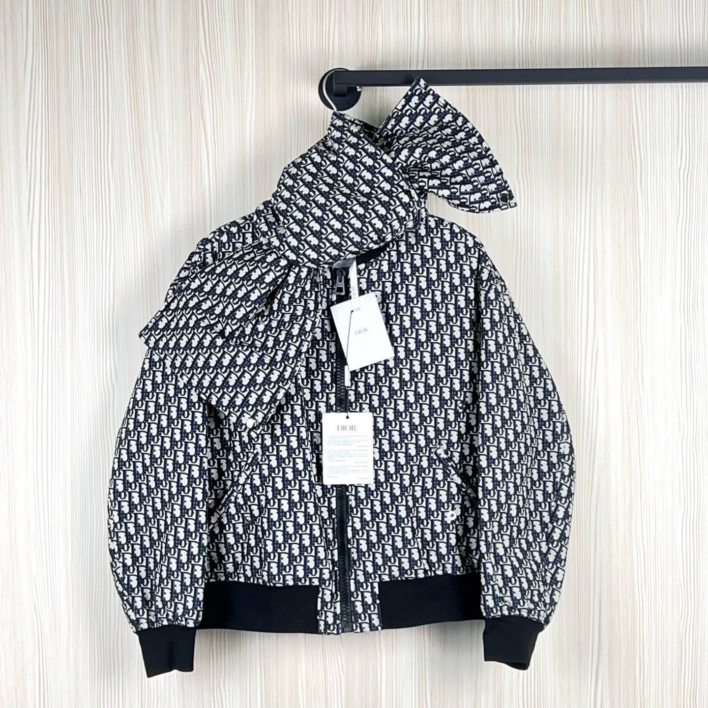 Dior stylish new Dior patterned jacket for autumn Size US M / EU 48-50 / 2 - 2 Thumbnail