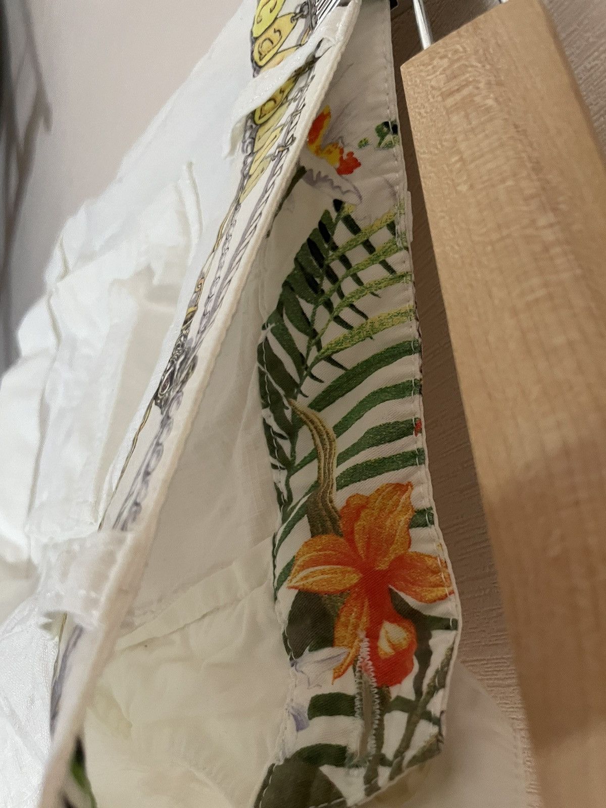 Roberto Cavalli Roberto cavalli vintage white shorts Size 26" / US 2 / IT 38 - 7 Thumbnail