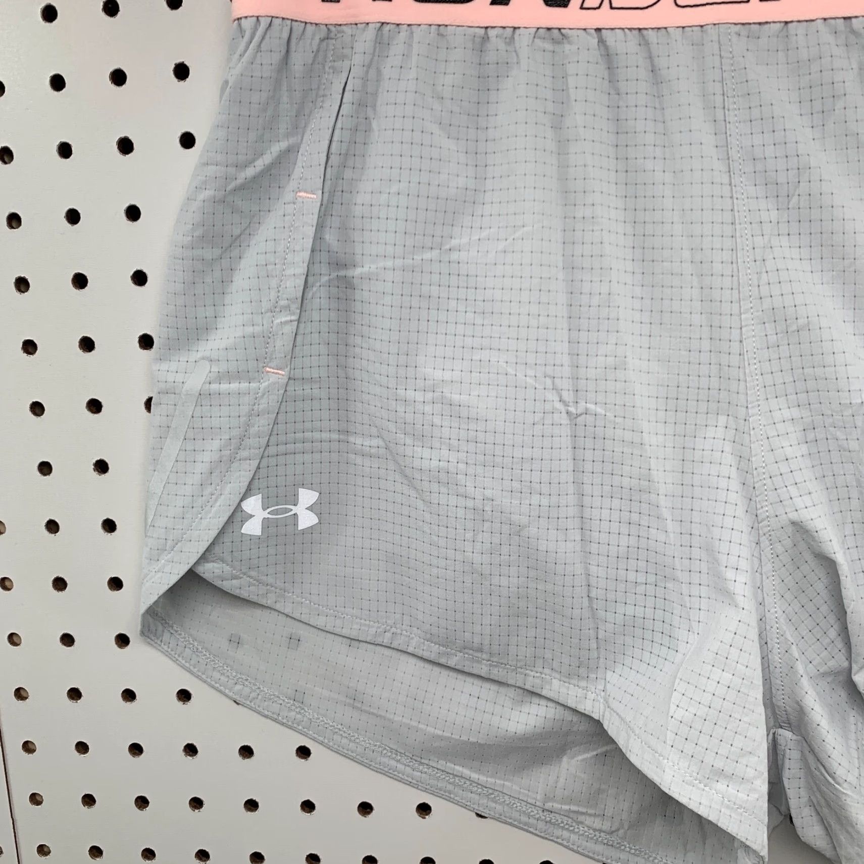 Under Armour VINTAGE Under Armour Women Running Shorts Gray Pink Training Activewear NEW 5 Size 32" / US 10 / IT 46 - 3 Thumbnail