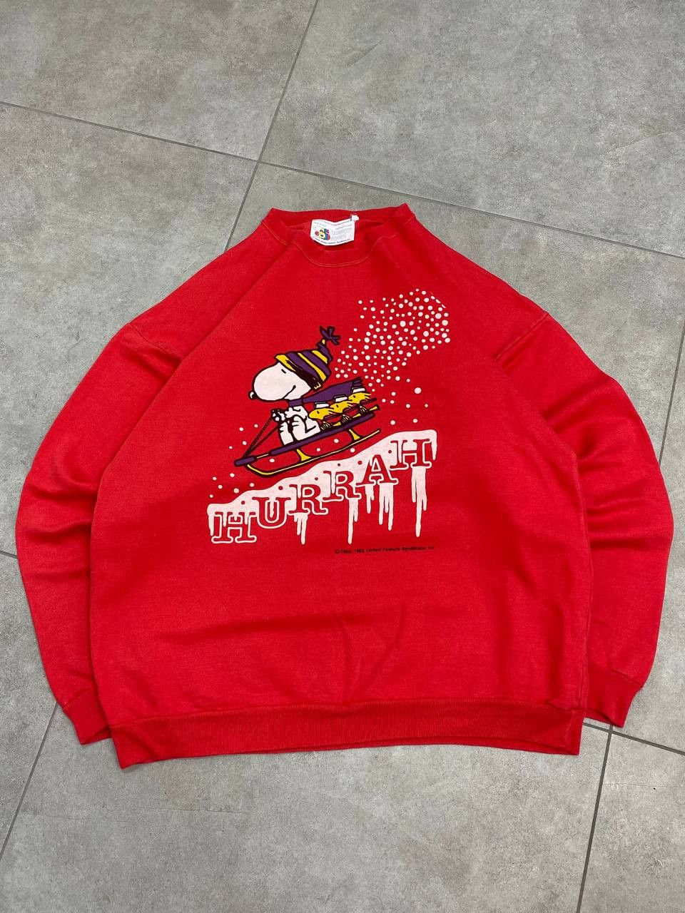 Peanuts Vintage Peanuts Snoopy Sport Christmas Snow Sweatshirt Size US XL / EU 56 / 4 - 1 Thumbnail
