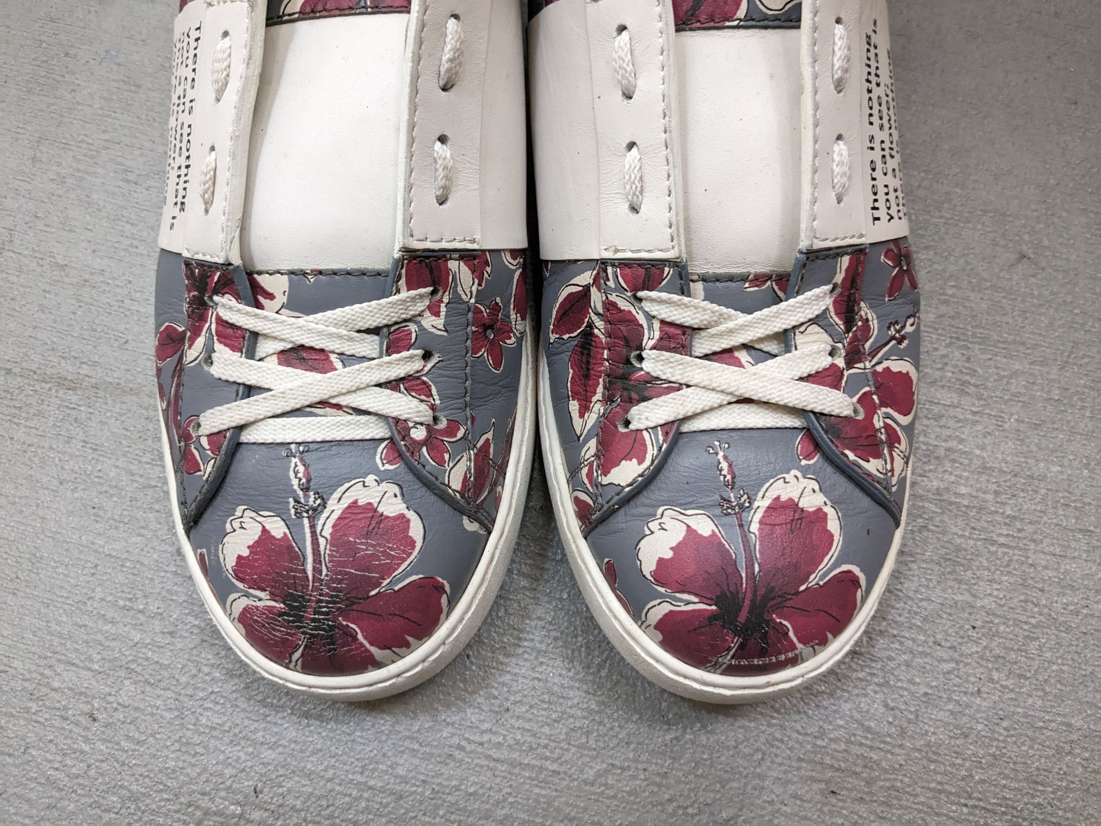 Valentino Valentino Rockstud Sneakers 9.5 42.5 Floral Gray Leather Size US 9.5 / EU 42-43 - 5 Thumbnail