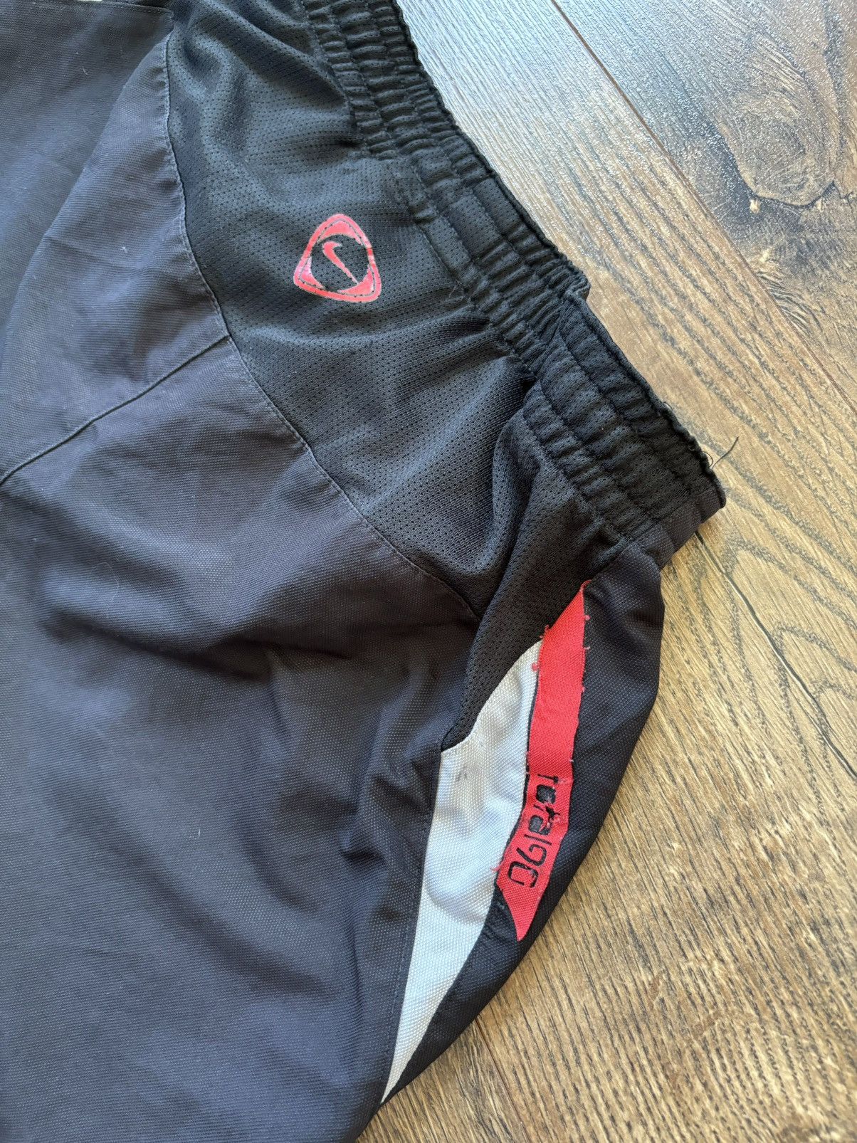 Nike × Vintage Men’s Shorts Nike Vintage Sz S Size US 41 - 3 Thumbnail
