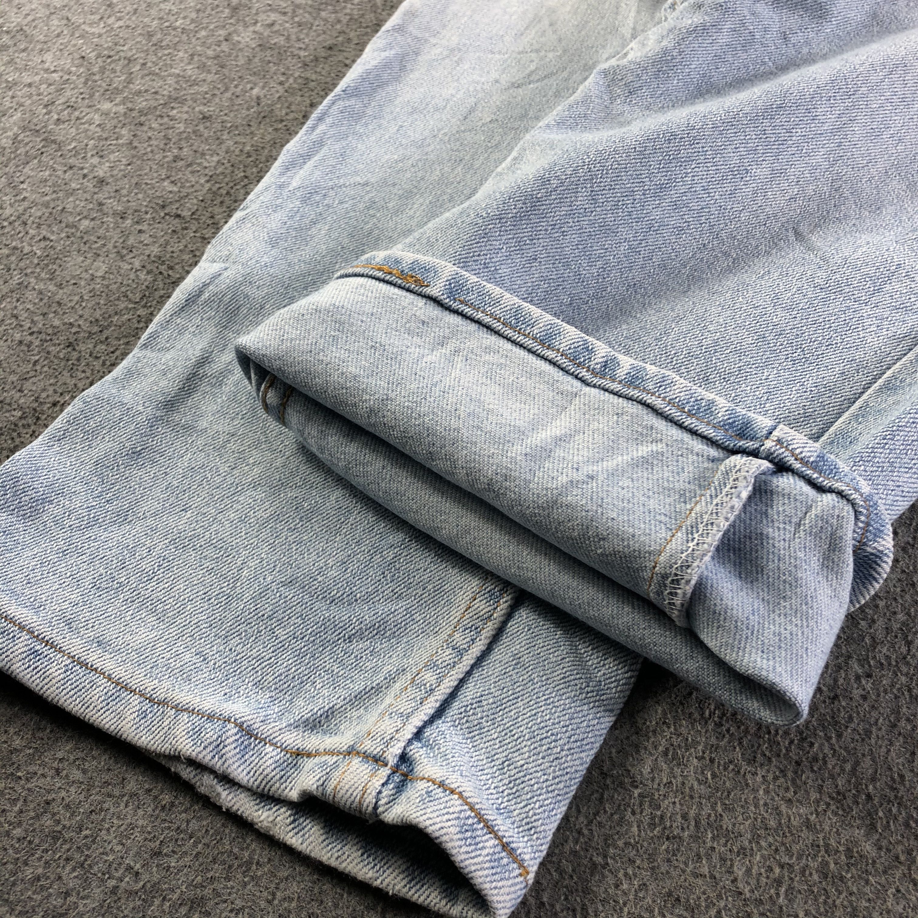Levi's Vintage Light Wash Levis Jeans-J4298 Size US 37 - 6 Thumbnail