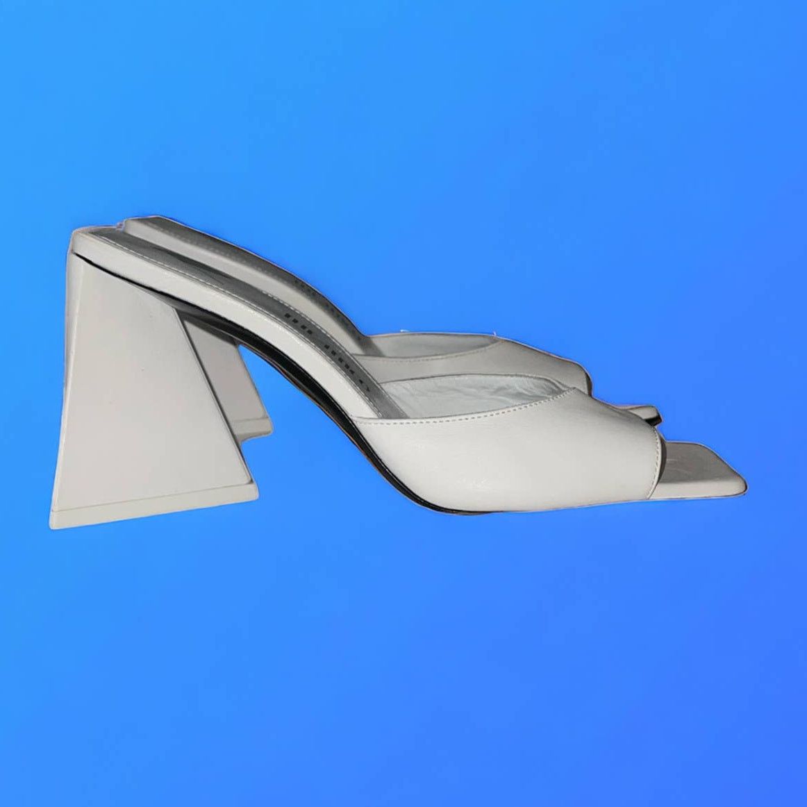 The Attico NEW Attico Devon White Open Toe Mules Size 38 Sandals Heels Size US 7.5 / IT 37.5 - 3 Thumbnail