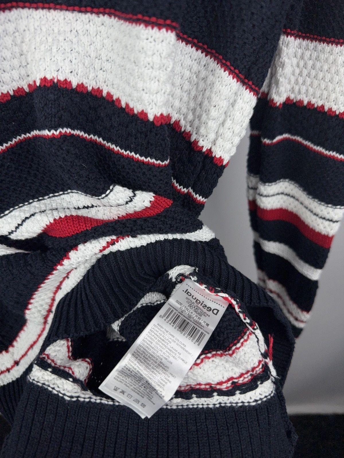 Desigual Avant Garde Y2K Desigual Crochet Floral Striped Knit Sweater Size S / US 4 / IT 40 - 8 Thumbnail