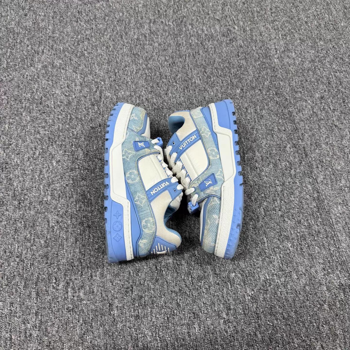 Louis Vuitton LV White Blue Denim Pang Ding TrainerMax 42 99 New Size US 9 / EU 42 - 6 Thumbnail
