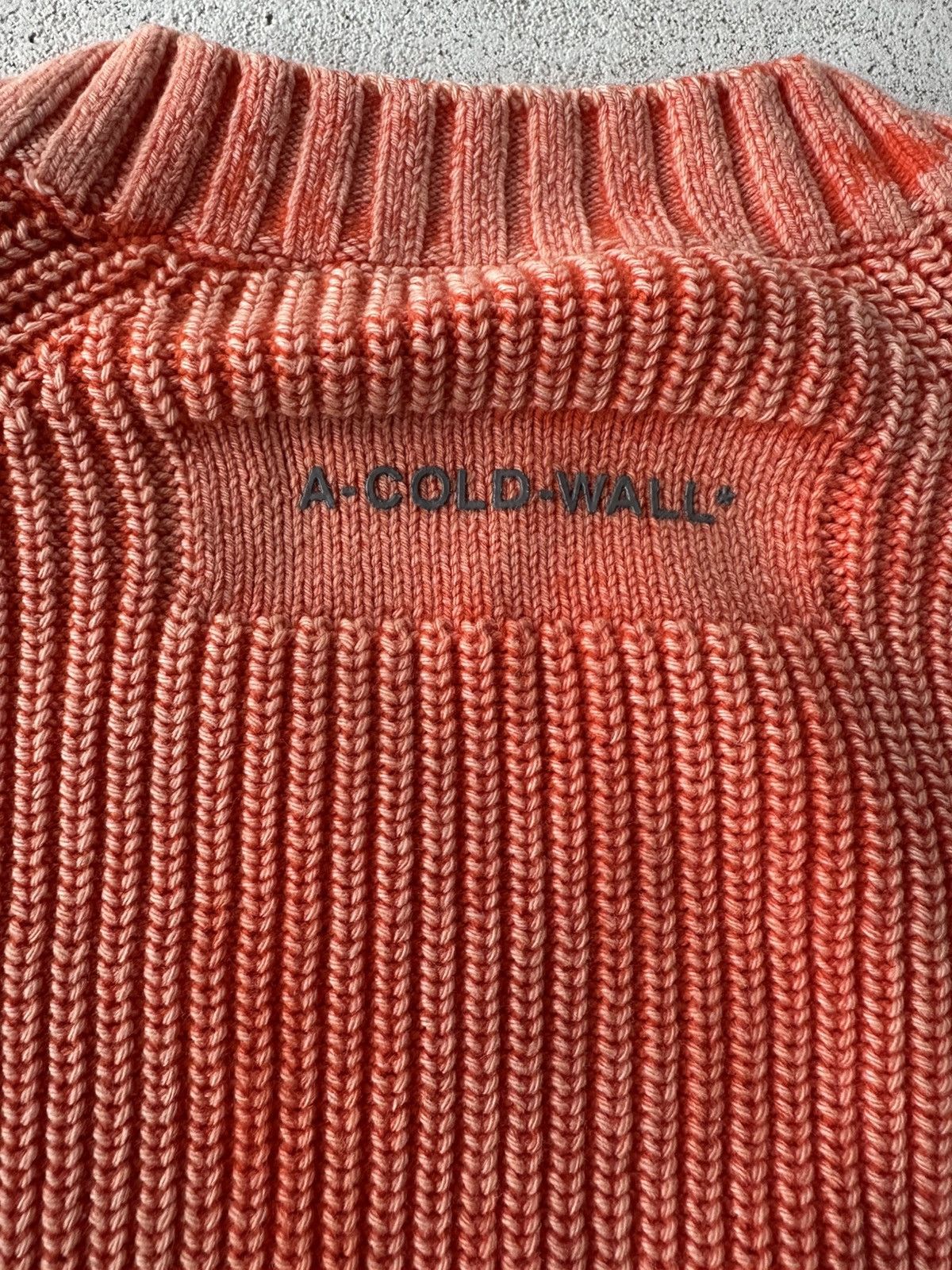A-COLD-WALL* A-COLD-WALL* Sweater Logo Washed Neon Orange Size US M / EU 48-50 / 2 - 3 Thumbnail
