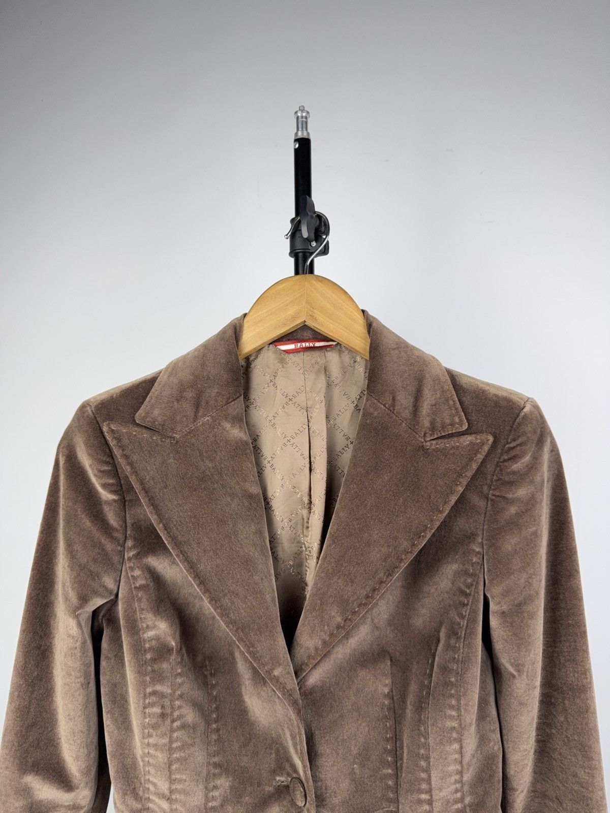Bally Luxury Bally Switzerland Brown Velvet Tailored Blazer 38 Size M / US 6-8 / IT 42-44 - 2 Thumbnail
