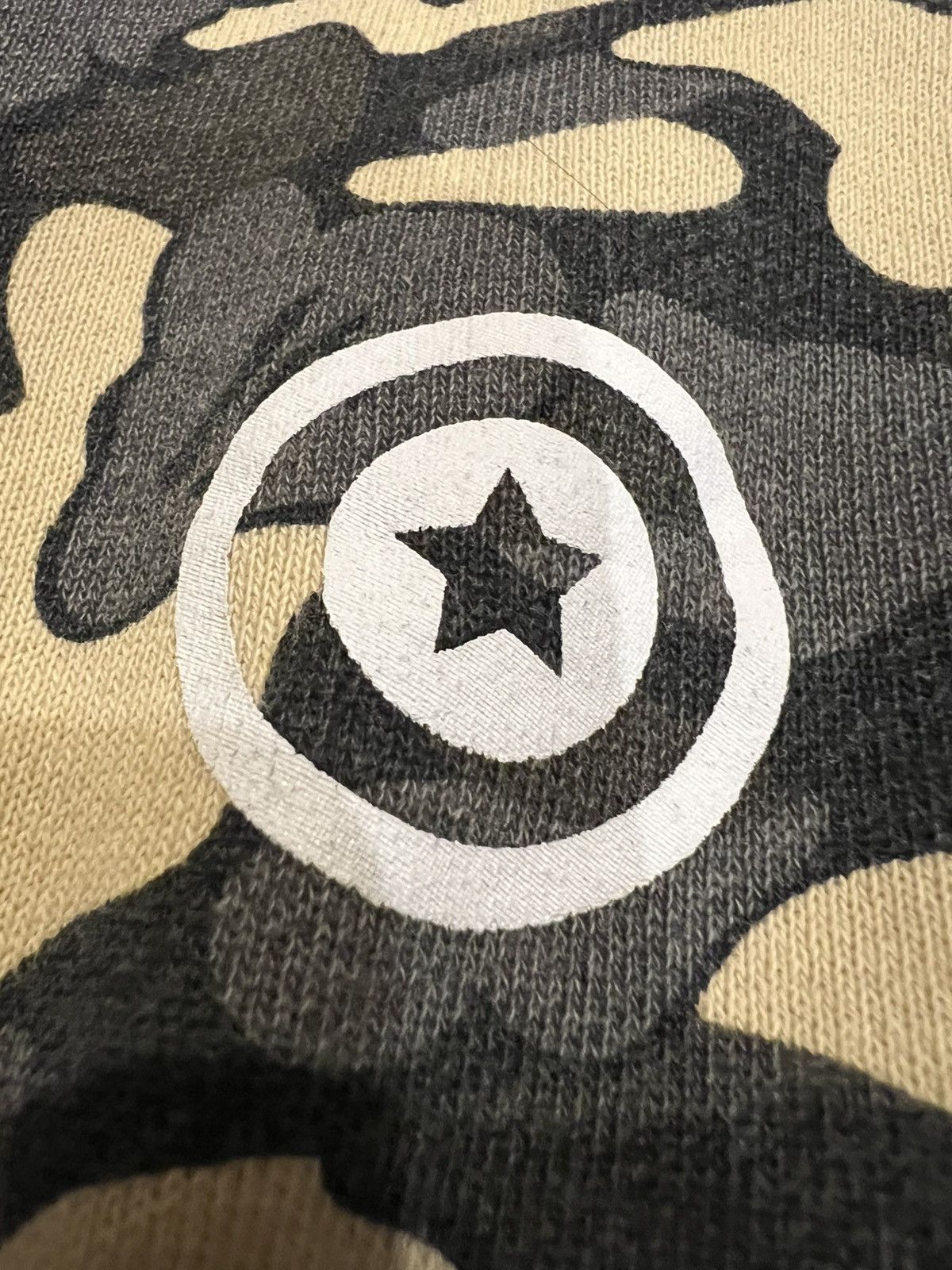 Bape A Bathing Ape NYC Store Exclusive Camo Full Zip Shark Hoodie Size US XL / EU 56 / 4 - 7 Thumbnail