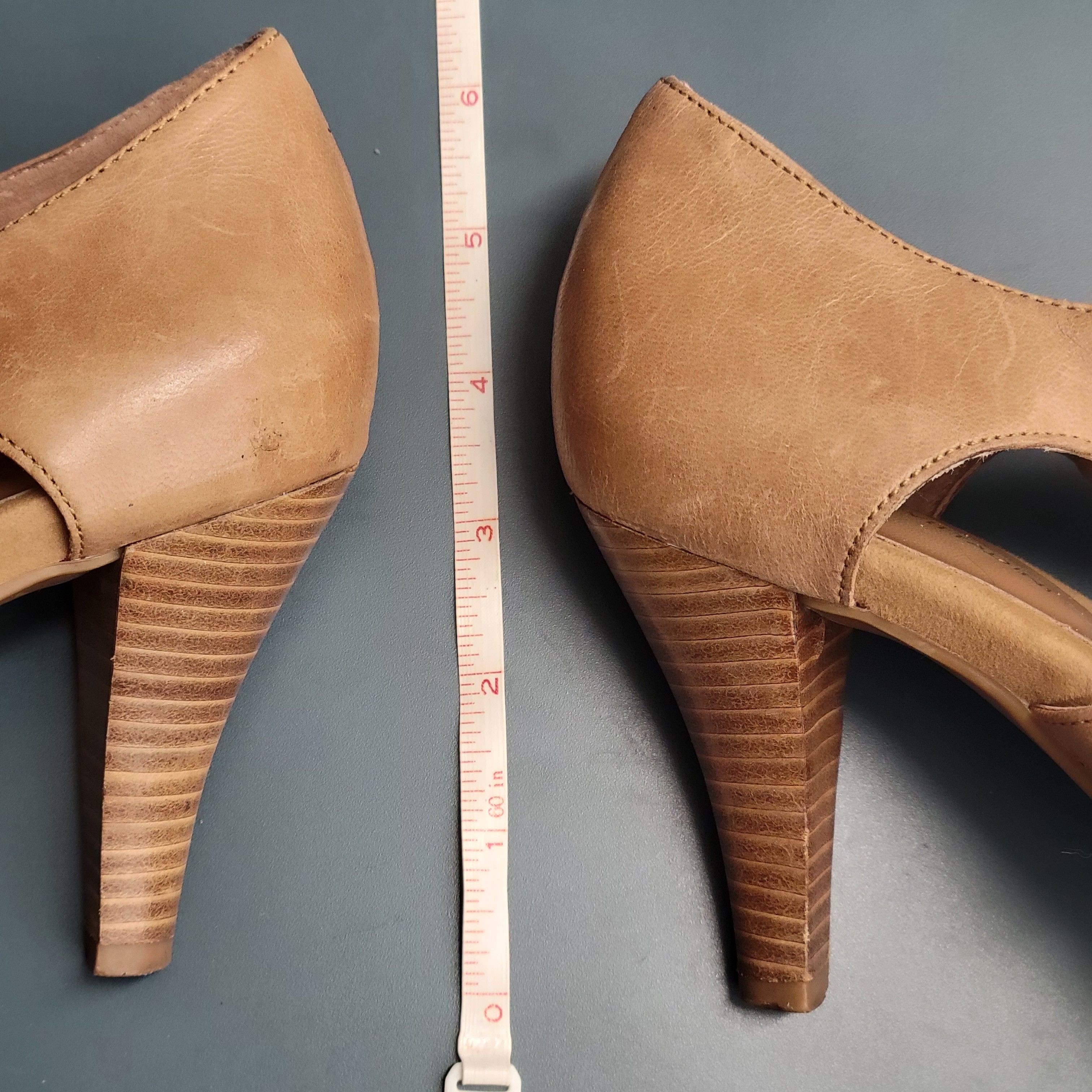 NBDN Nobrandedon Adrienne Vittadini Tan Leather Cut Out Block Bootie Shoe Size US 6.5 / IT 36.5 - 12 Thumbnail