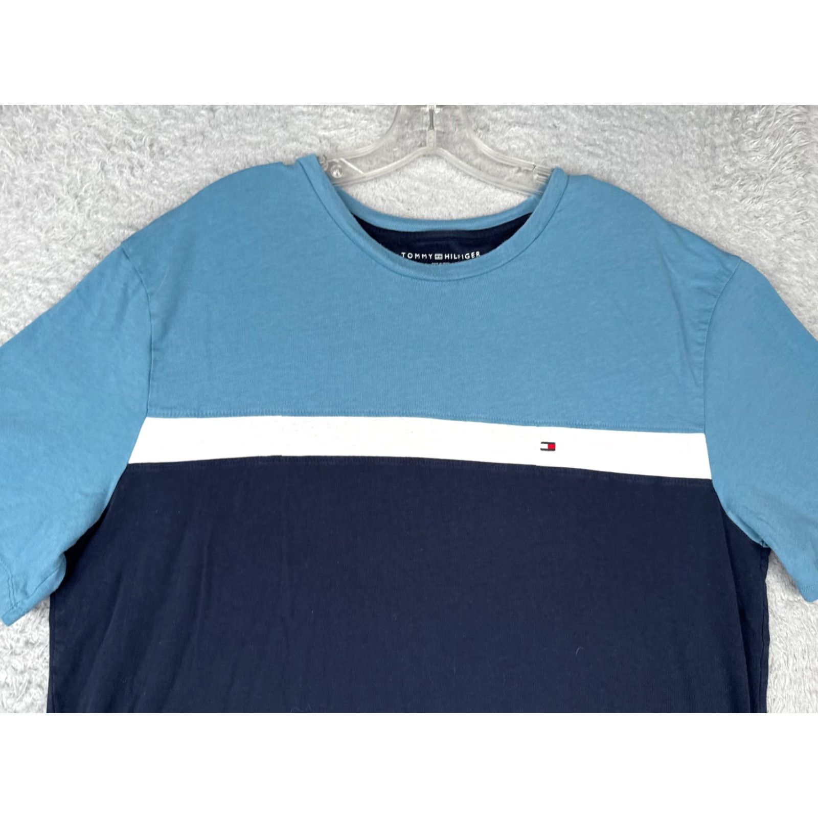 Tommy Hilfiger Tommy Hilfiger Shirt Adult XL Blue Cotton Jersey Short Sleeve Crew Neck Logo Embroidered Mens T-Shirt Sports American Classic Designer Size US XL / EU 56 / 4 - 4 Thumbnail